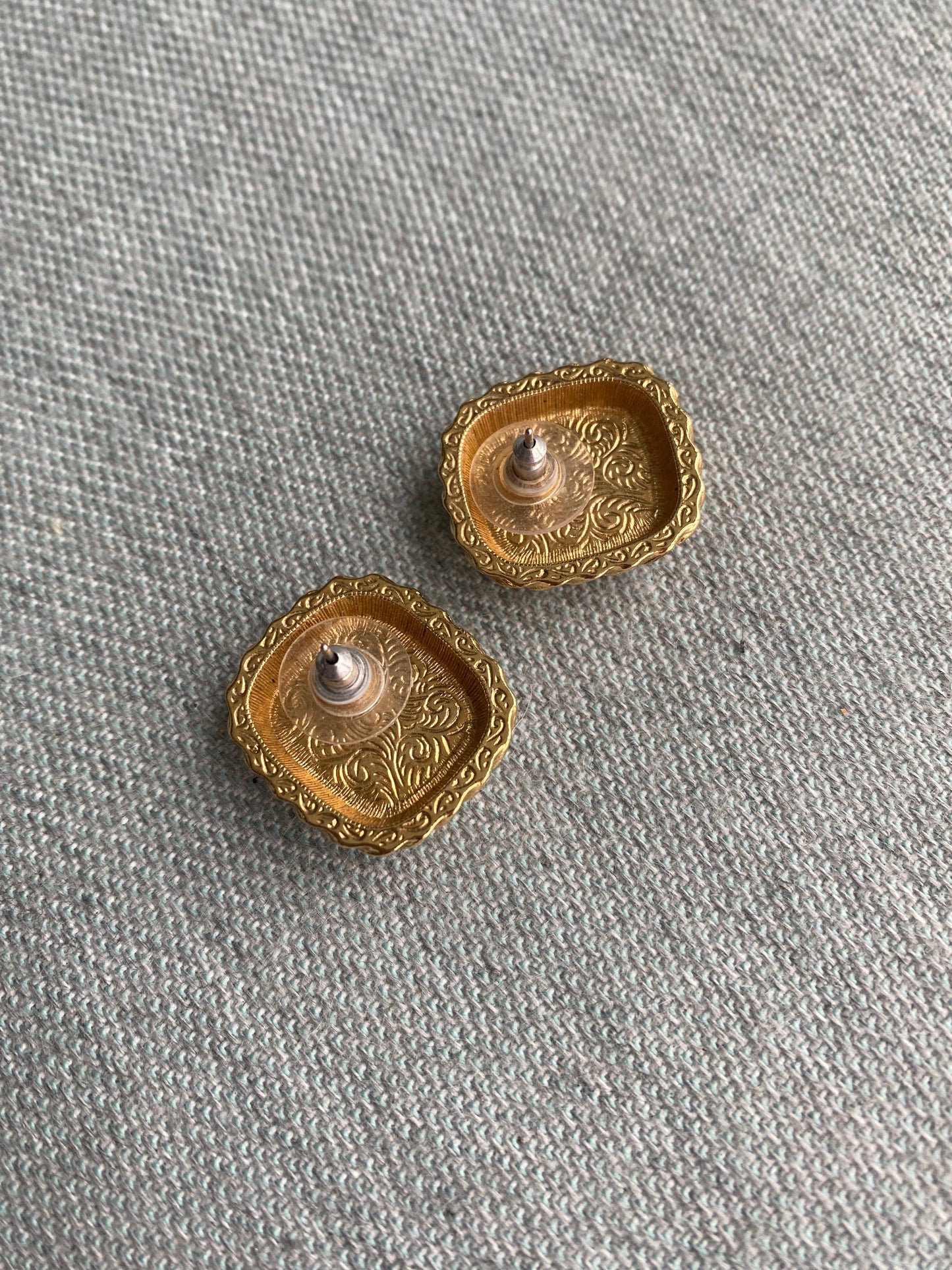 80's Ruby Square Cabachon Gold Rope Pierced Earrings