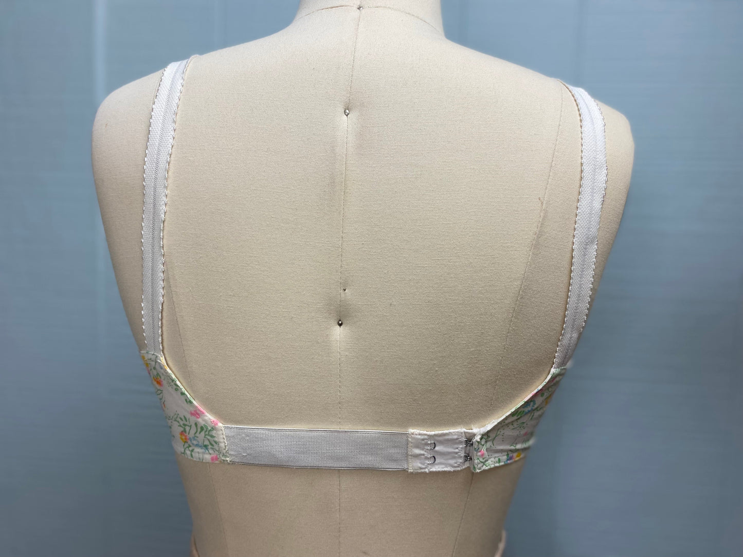 60's Pastel Floral Bullet Bra | 32DD/E