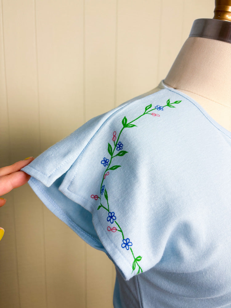 70's Baby Blue Bows & Flowers Cinched Single Stitch T Shirt