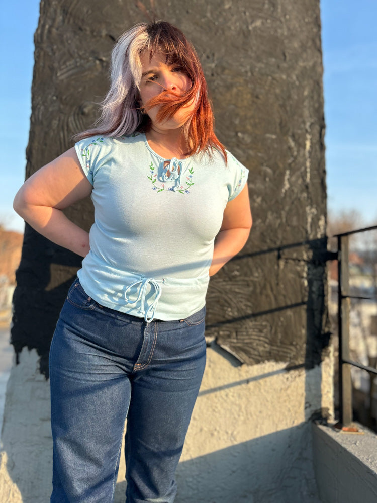 70's Baby Blue Bows & Flowers Cinched Single Stitch T Shirt
