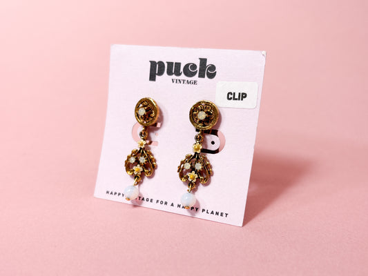 Vintage Gold Filagree & Daisy Romantic Dangle Clip On Earrings