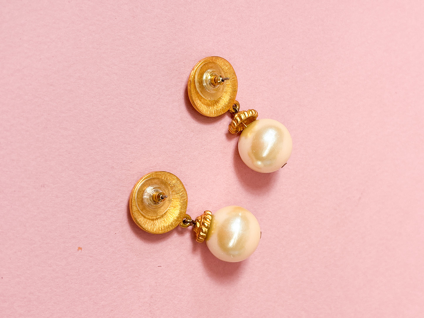 80's 90's Gold Crown & Pearl Dangle Earrings