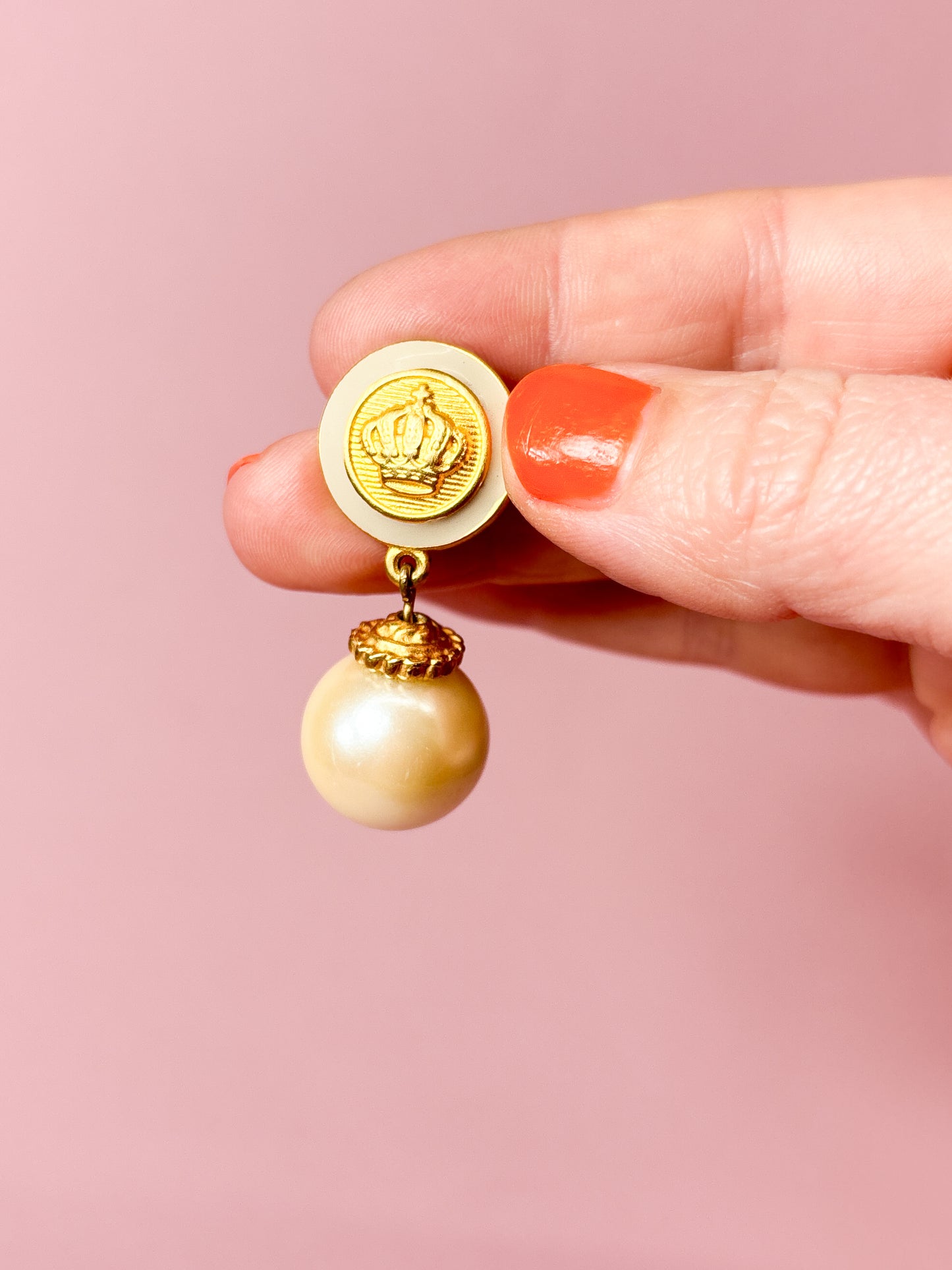 80's 90's Gold Crown & Pearl Dangle Earrings