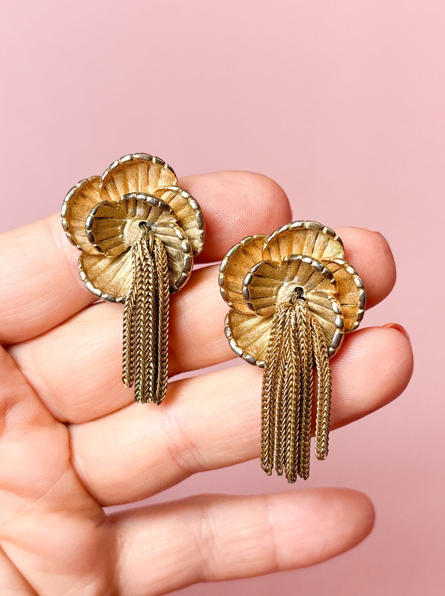 80's Gold 3D Flower with Dangle Chains Clip On Earrings