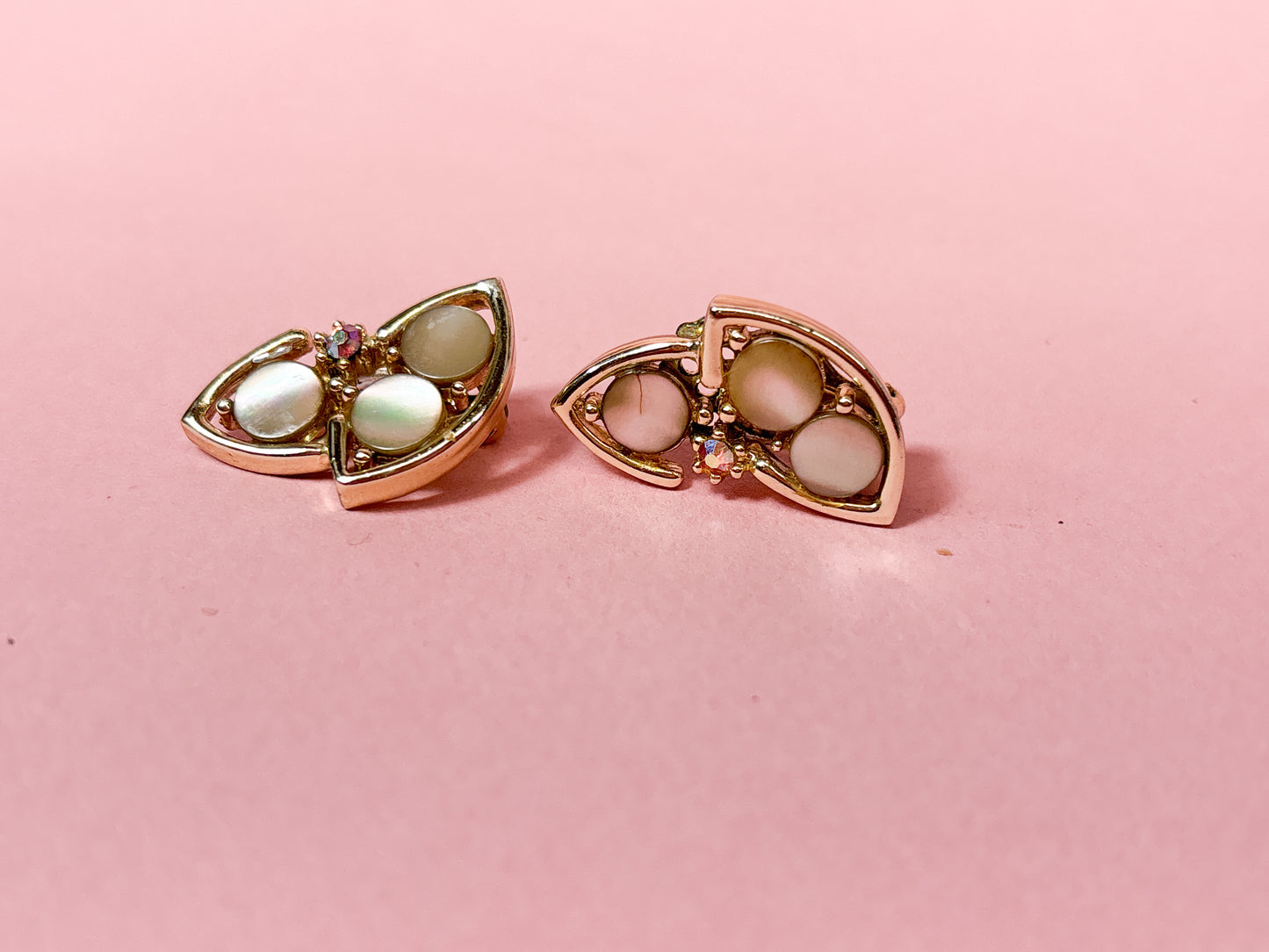 60's Pearlescent & Pink Crystal Leaf Clip On Earrings
