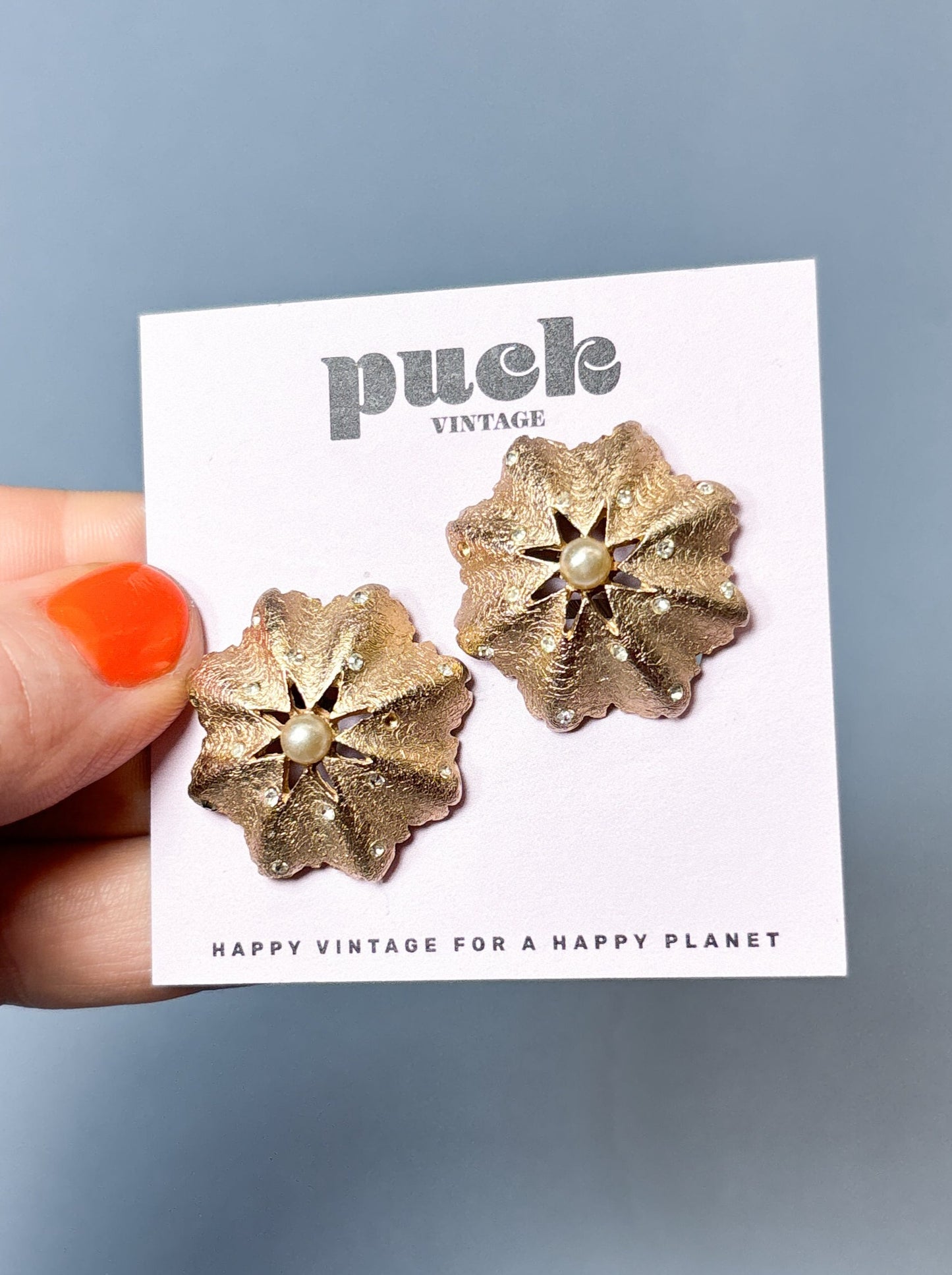 Vintage Hammered Gold Starflower Clip On Earrings
