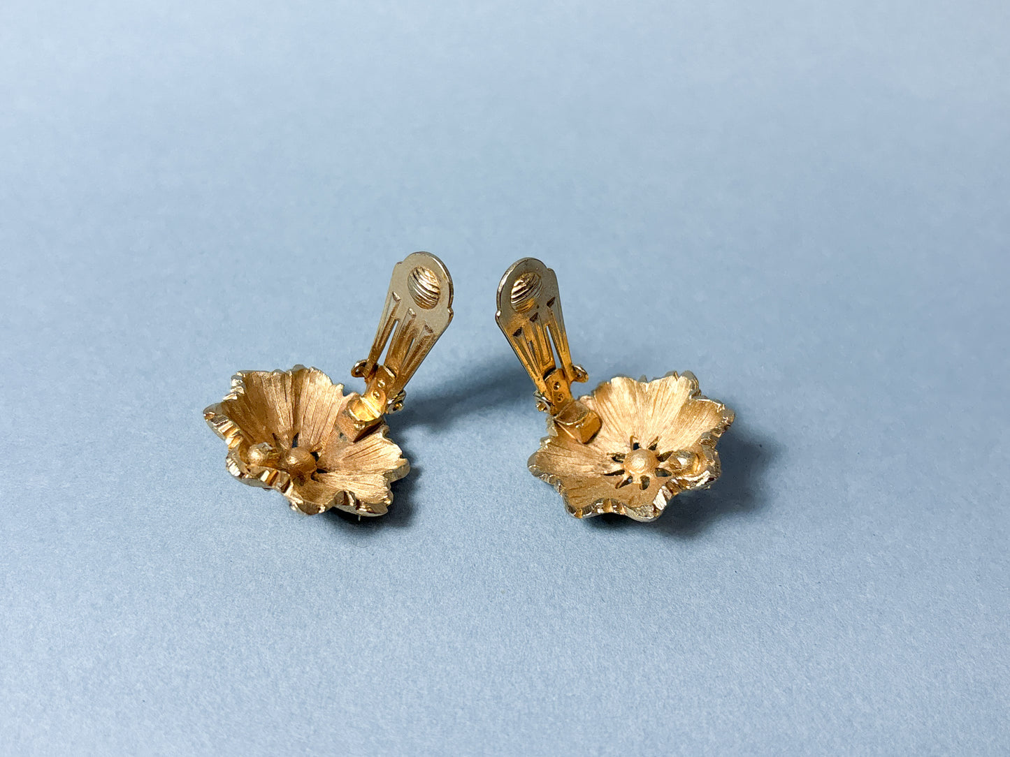 Vintage Hammered Gold Starflower Clip On Earrings