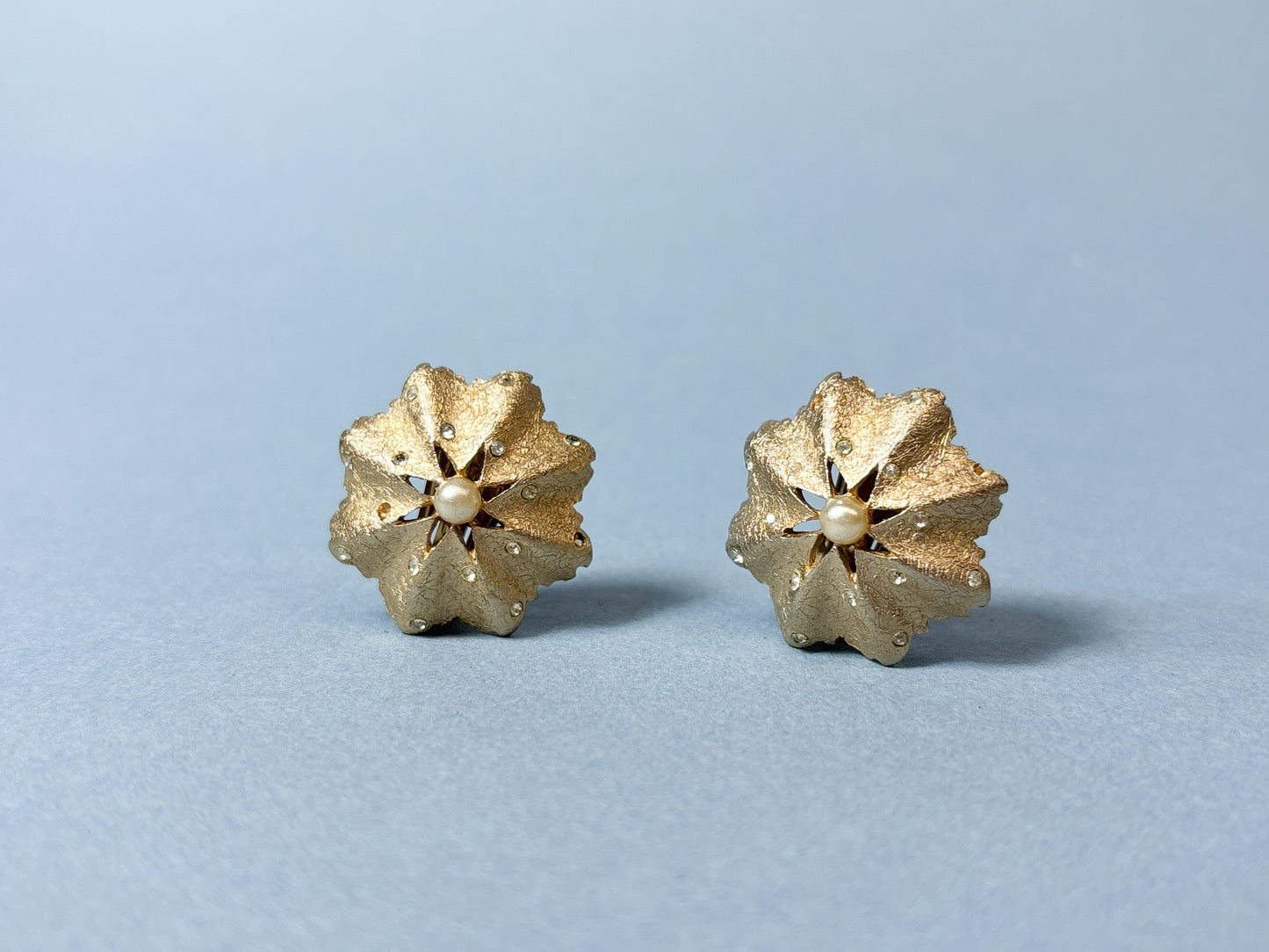 Vintage Hammered Gold Starflower Clip On Earrings