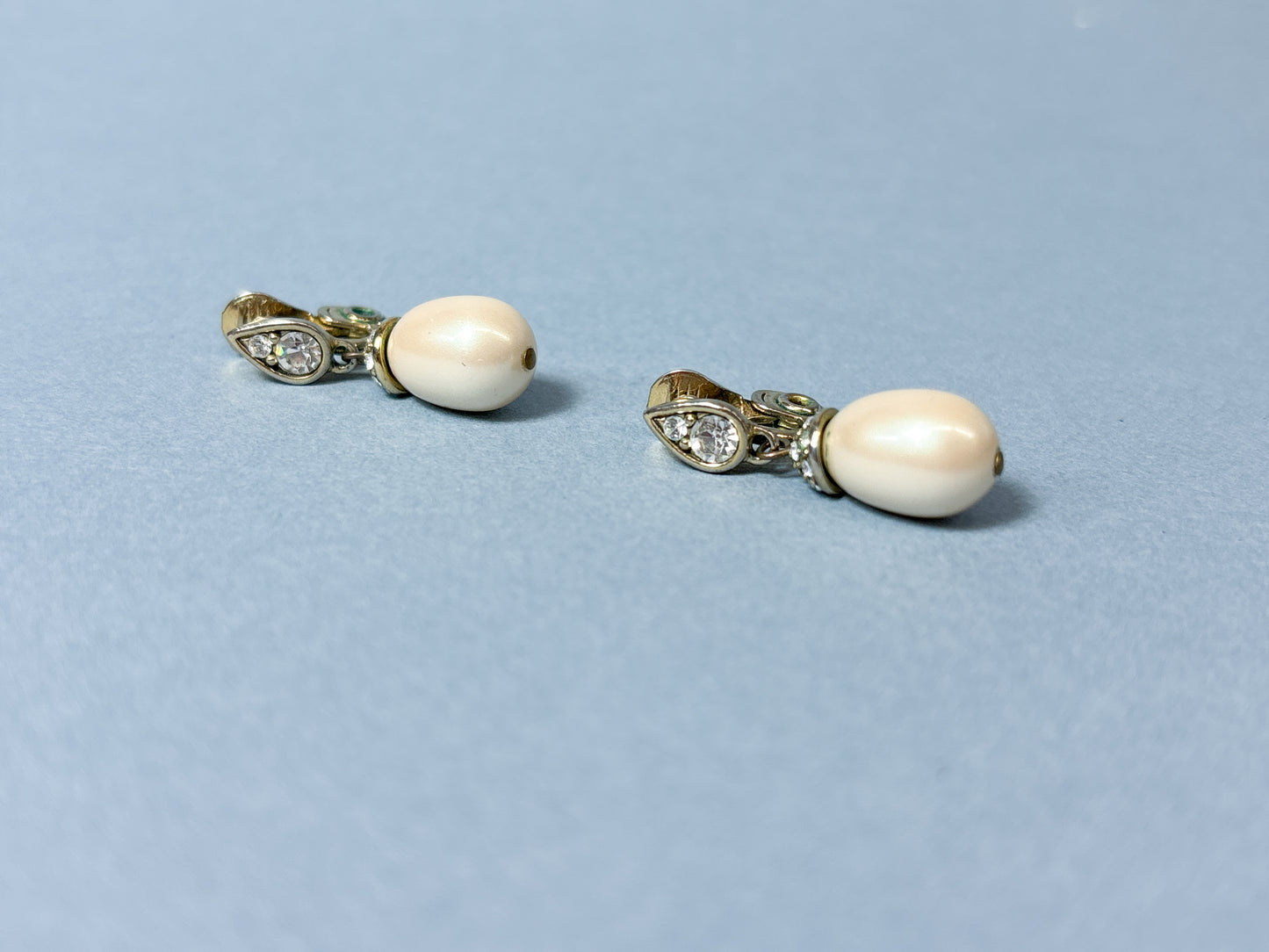 Vintage Monet Rhinestone & Pearl Tear Drop Clip On Earrings