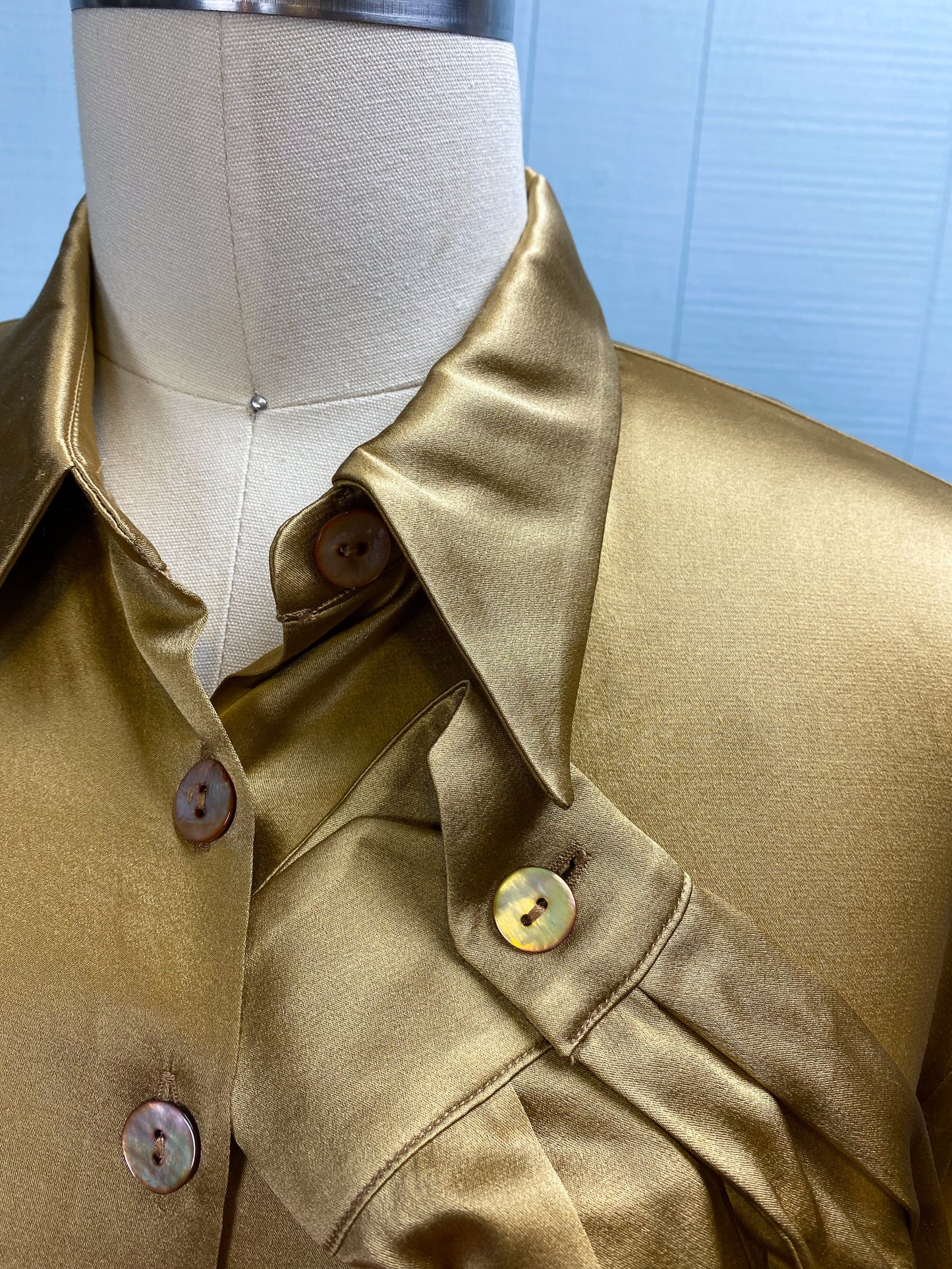 Gold Liquid Metallic Silk Hourglass Blouse Spearpoint Collar Renato Nucci