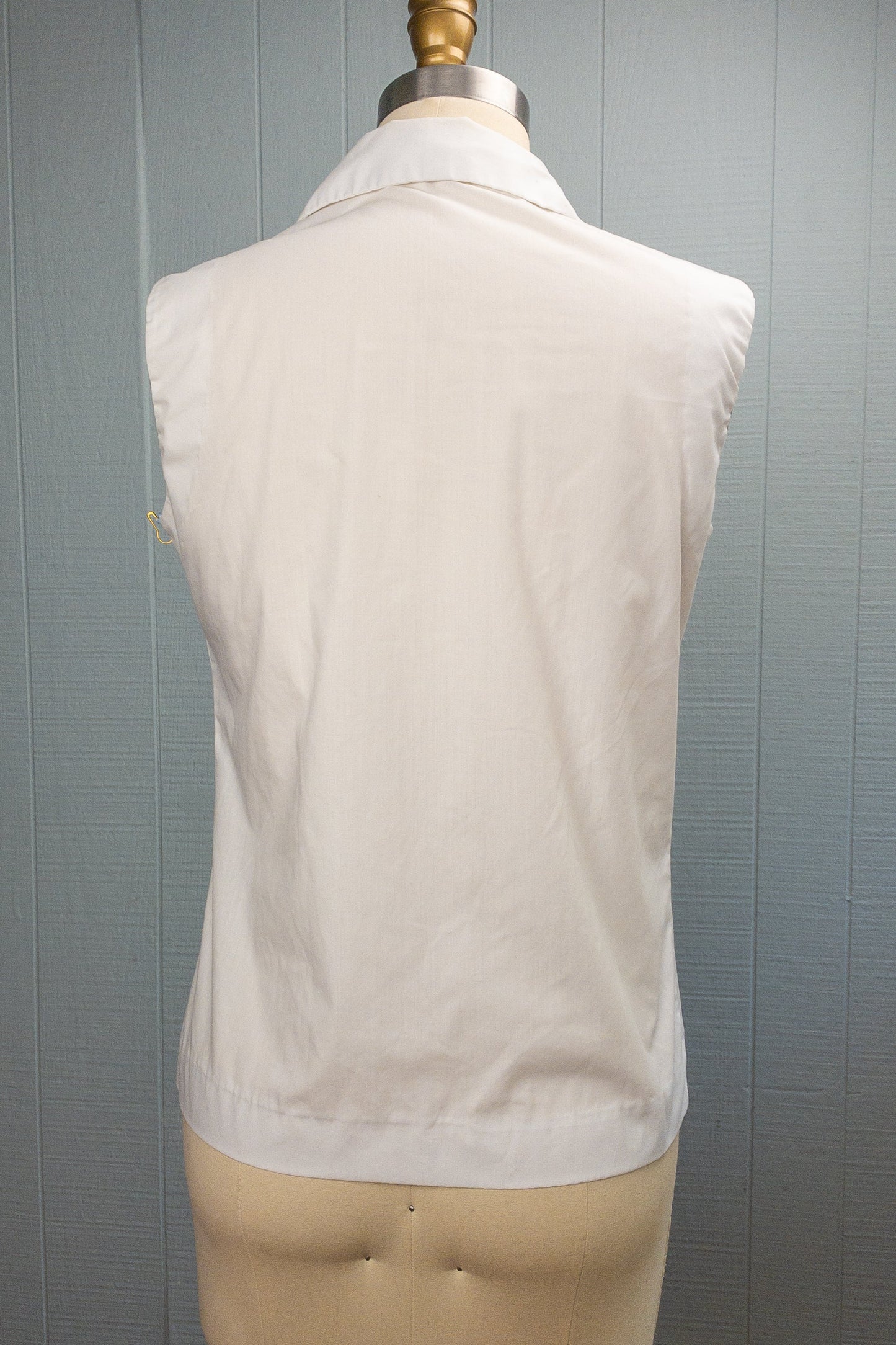 50's "Lady Van Heusen" White Button Up | S