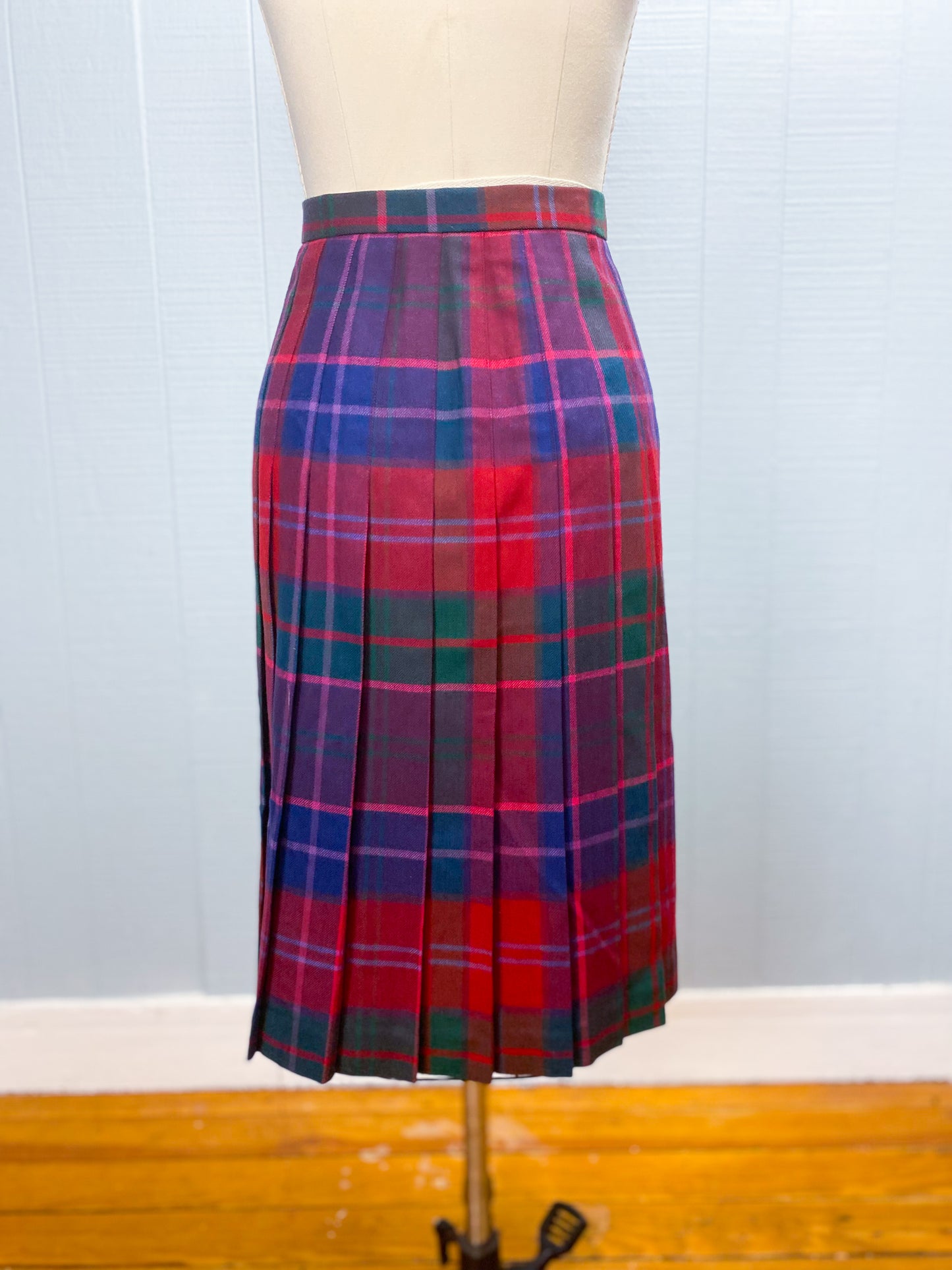 80's Talbot David Brooks Tartan Wrap Pleat Skirt Red Green Purple Navy