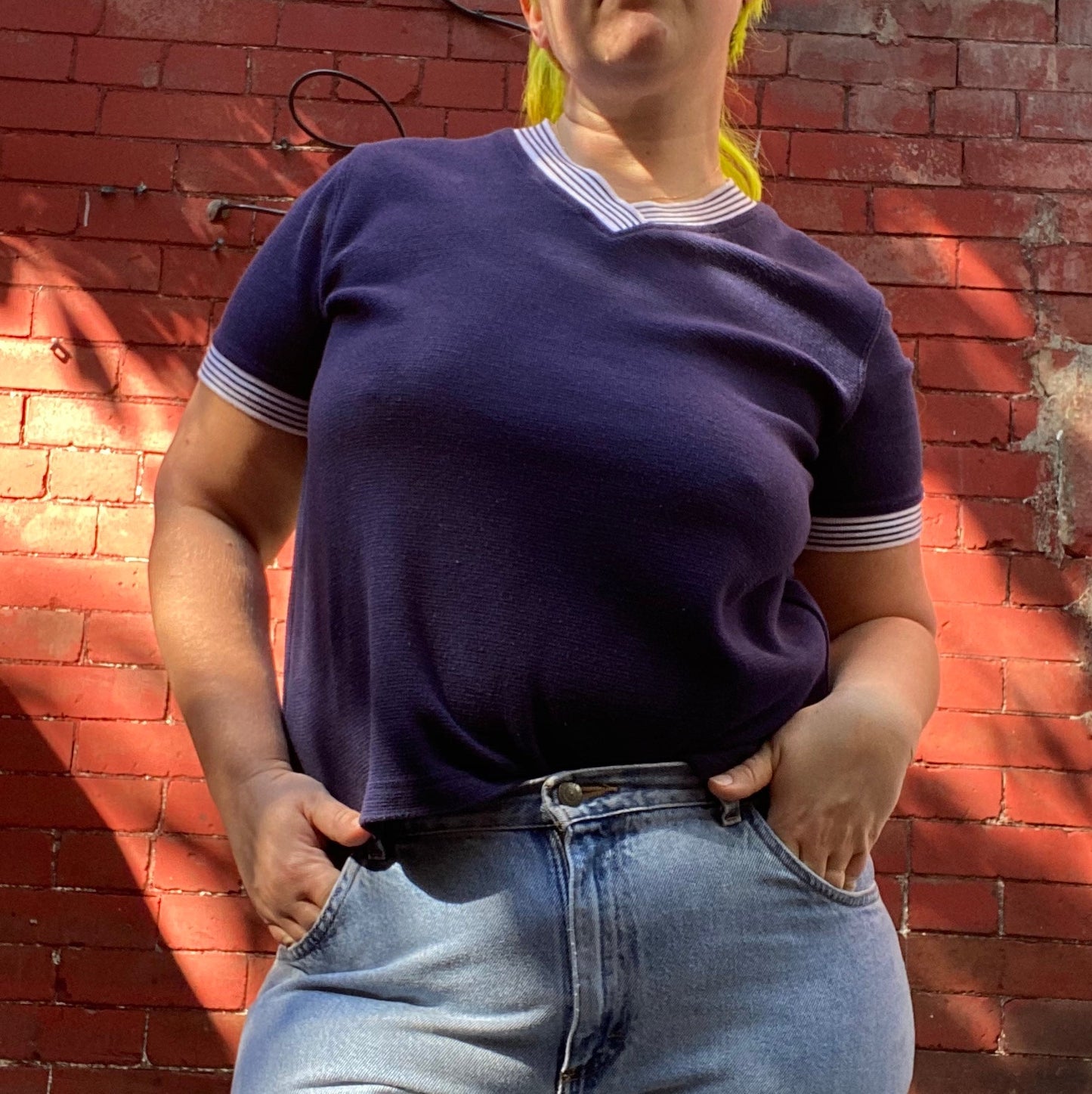 80s 90s Navy V Neck Ringer Stripe TShirt