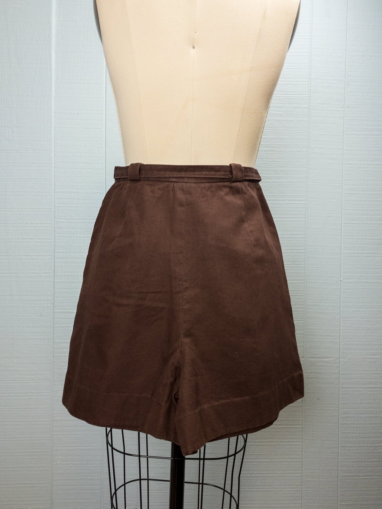 60's Brown Buckle Shorts | 25"