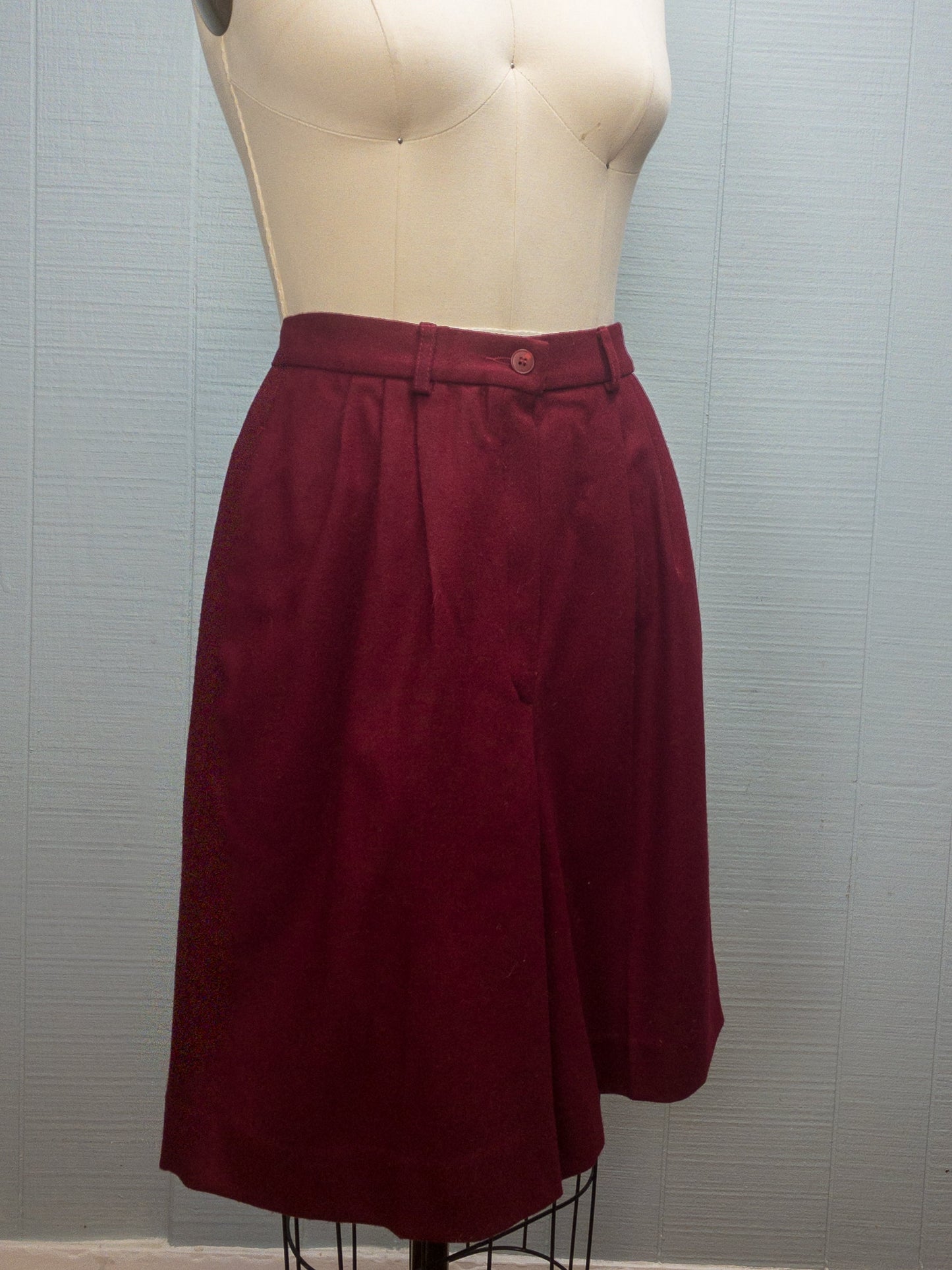 90's "Marvelous Mrs. Maisel" Pendleton Wool Wine Red Shorts