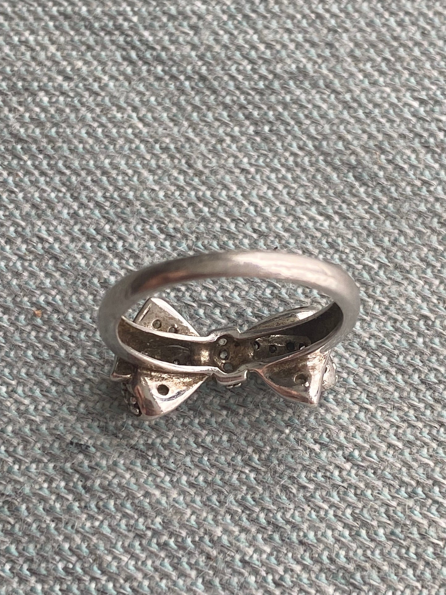 Tied Up in Bows Sterling Silver Ring | Size 7