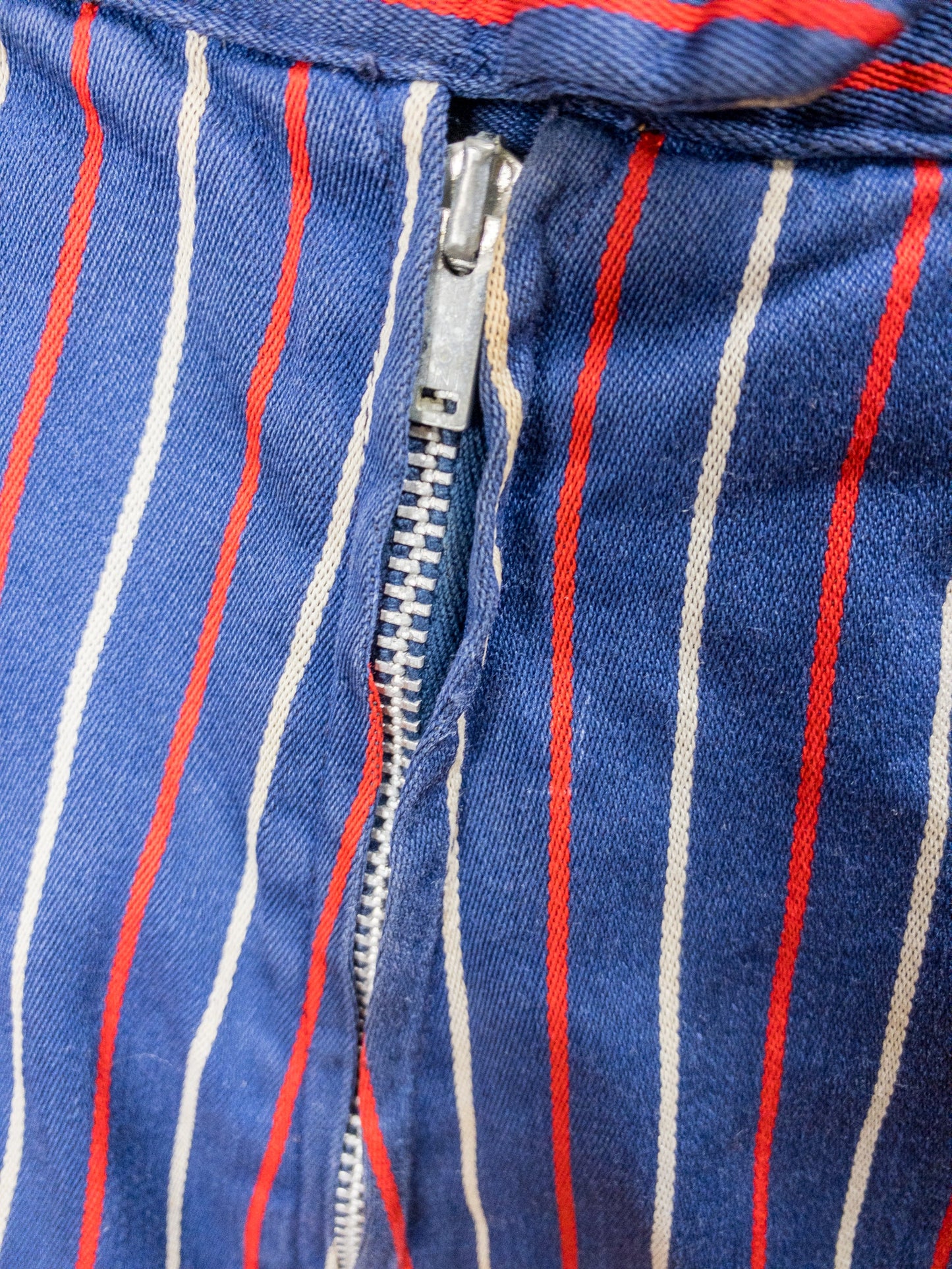 50s 60s Jantzen Navy Stripe Wide Crop Pant | 28"