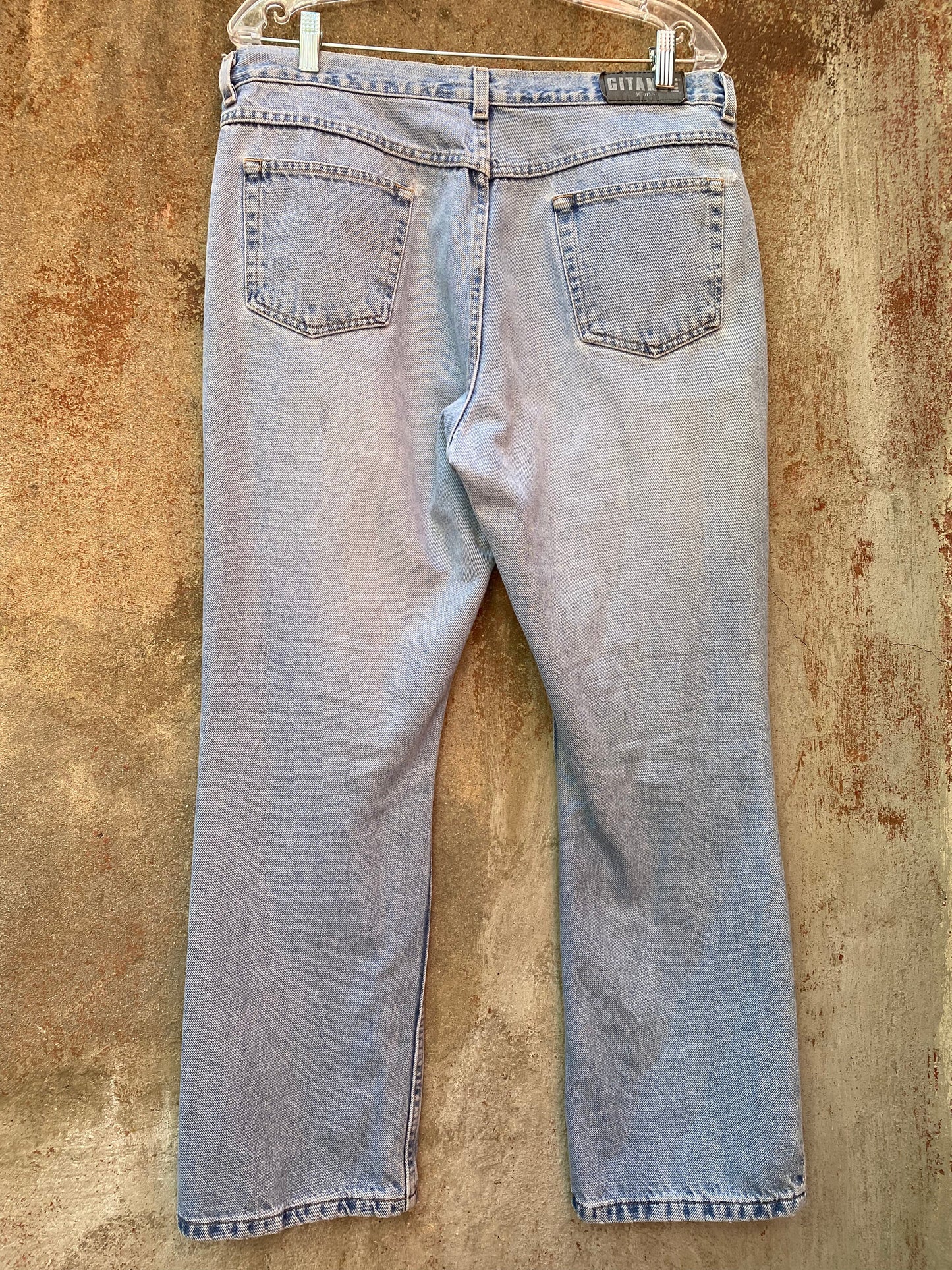 90's Gitano Light Wash Boot Jeans | 35" x 29"