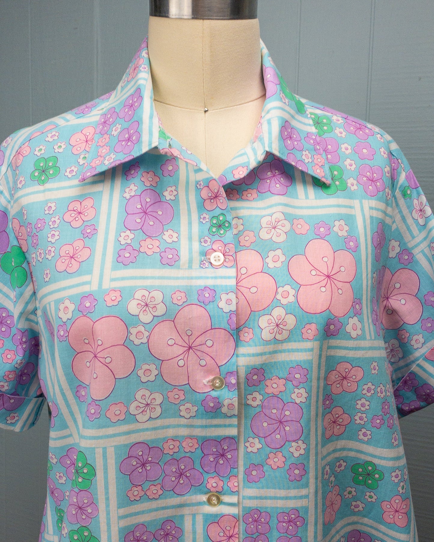 60's Blue Blossom Floral Green Pink Purple