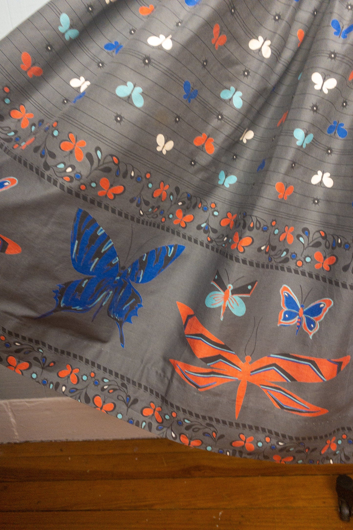 50's Grey Butterfly Skirt | 28"