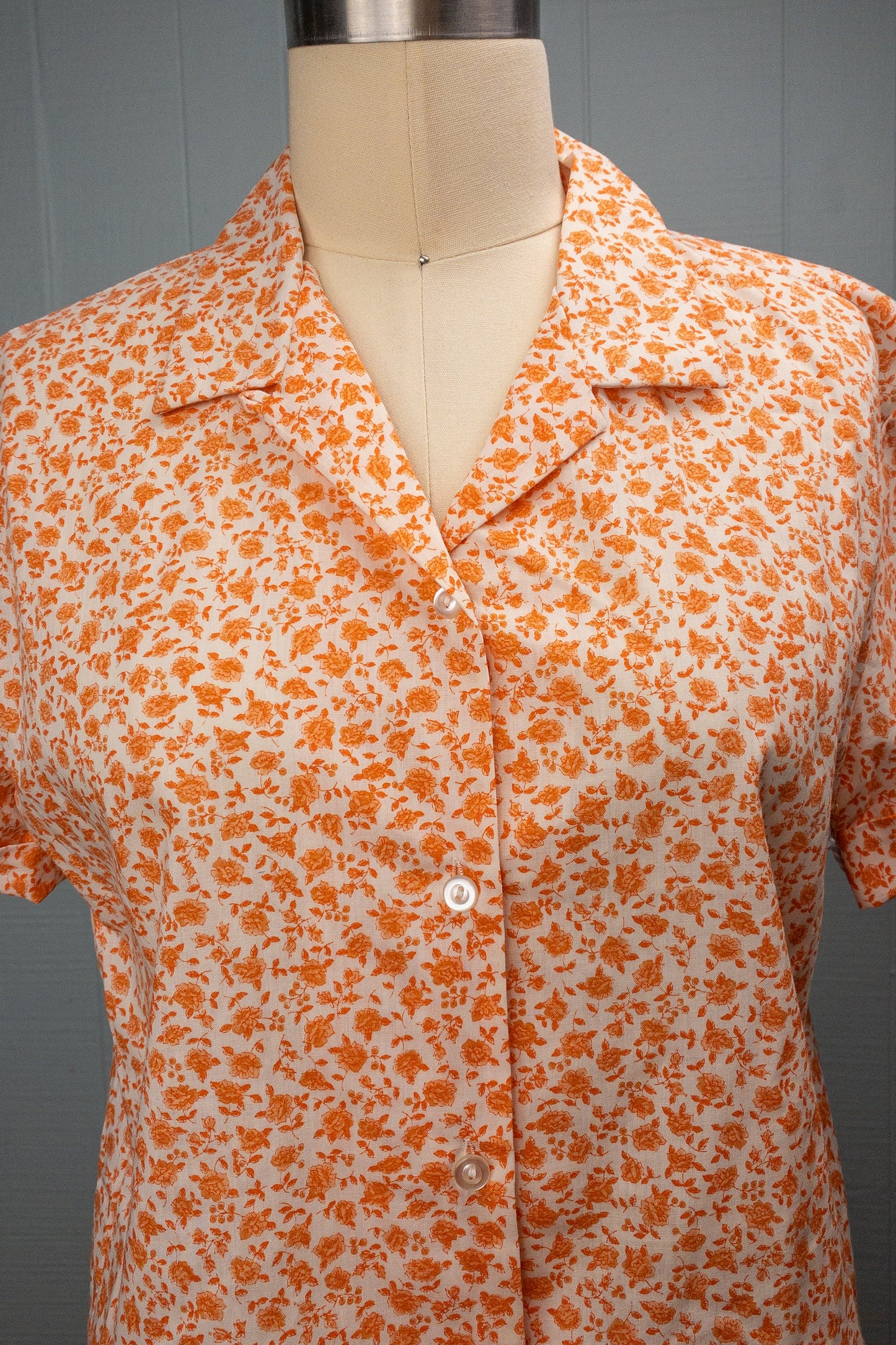 60's Orange Ditsy Floral Loop Collar Button Up Shirt | M