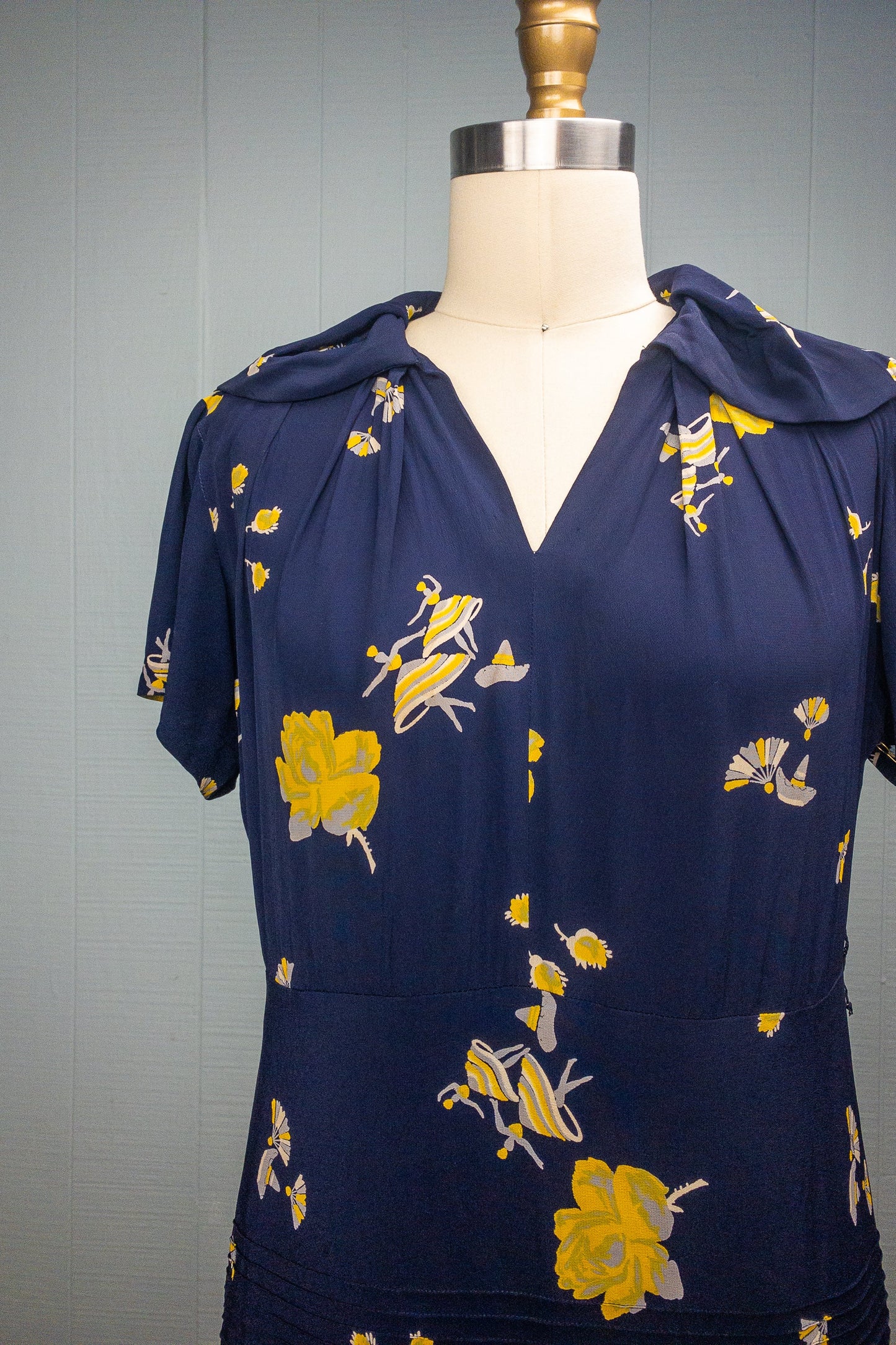 40's Navy Dress Yellow Flowers & Dancers | L/XL