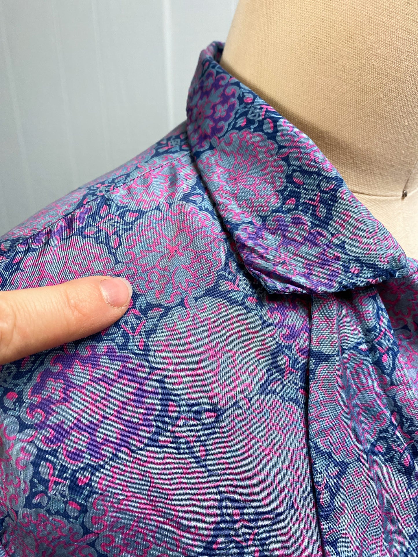50's Silk Purple Pink Medallion Blouse | L