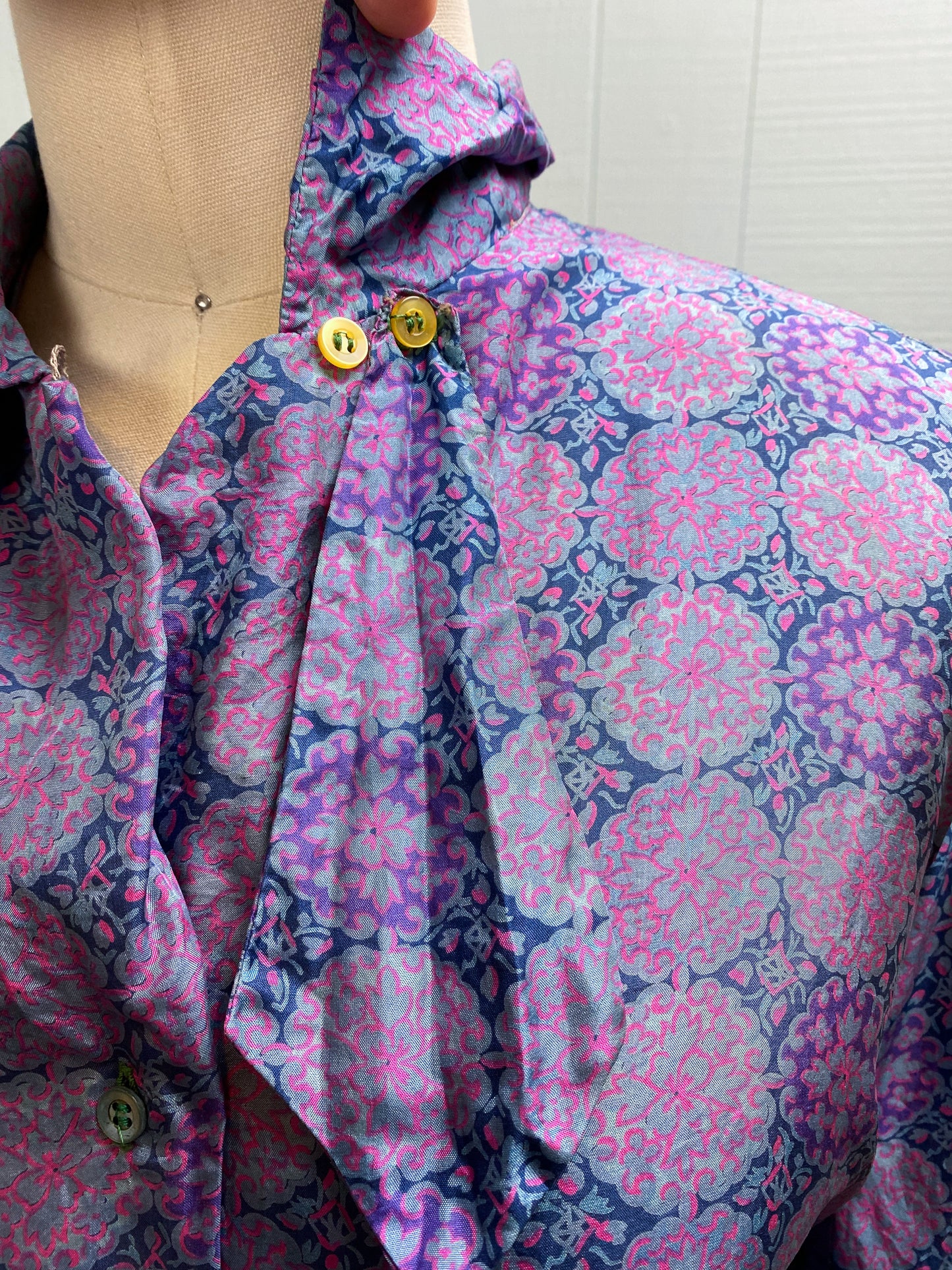50's Silk Purple Pink Medallion Blouse | L
