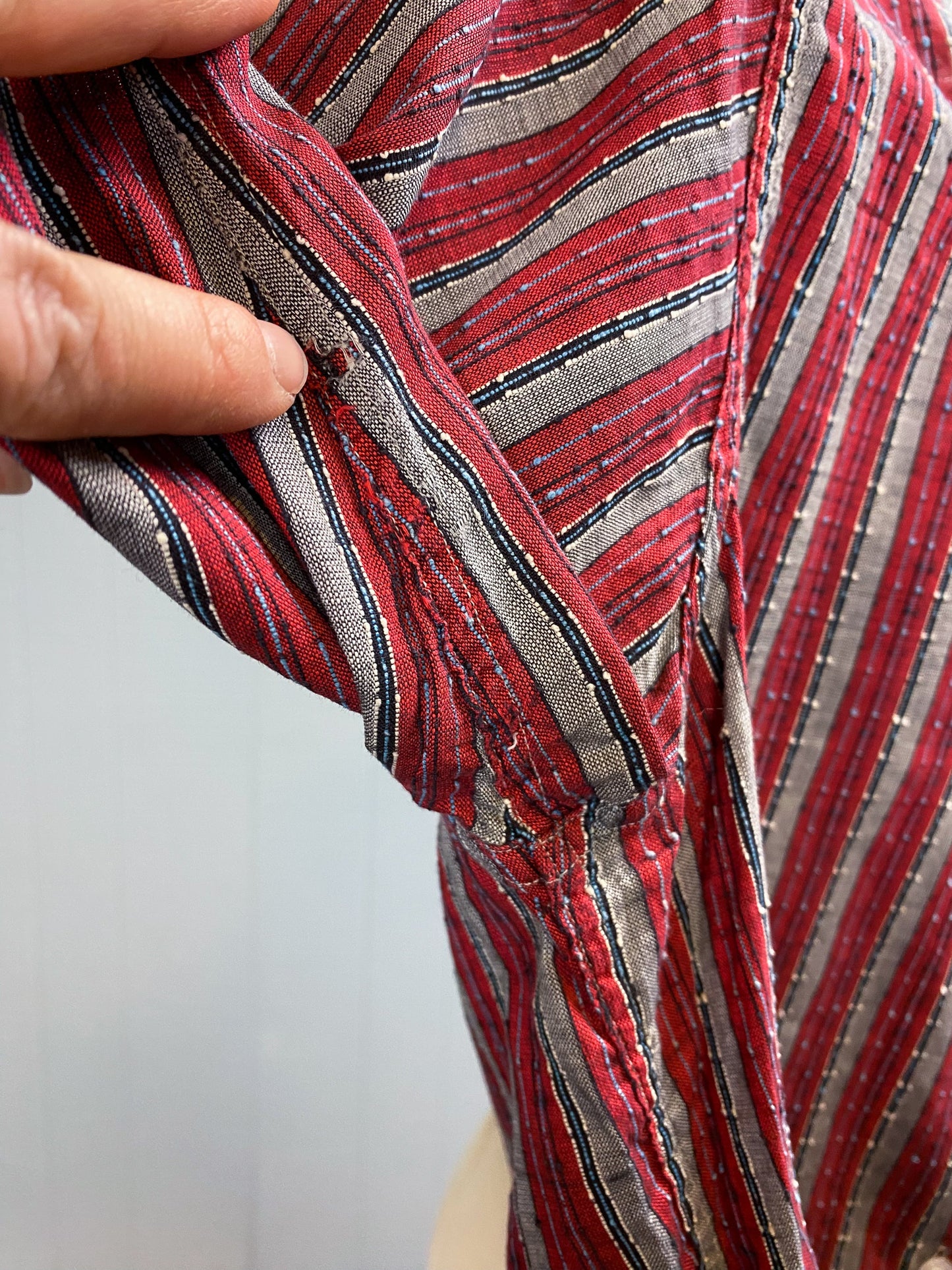 50's Red & Grey Vertical Textured Stripe Button Down Oxford Wash n' Wear Blouse | M/L