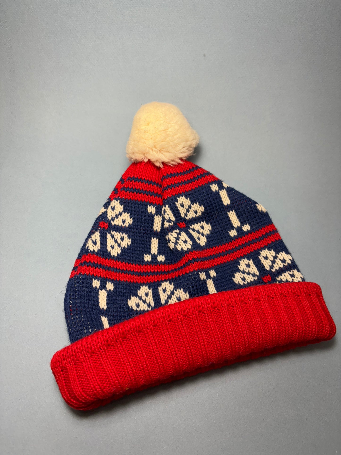 60's "Marvelous Mrs. Maisel" Red, Blue & White Fairisle Winter Beanie