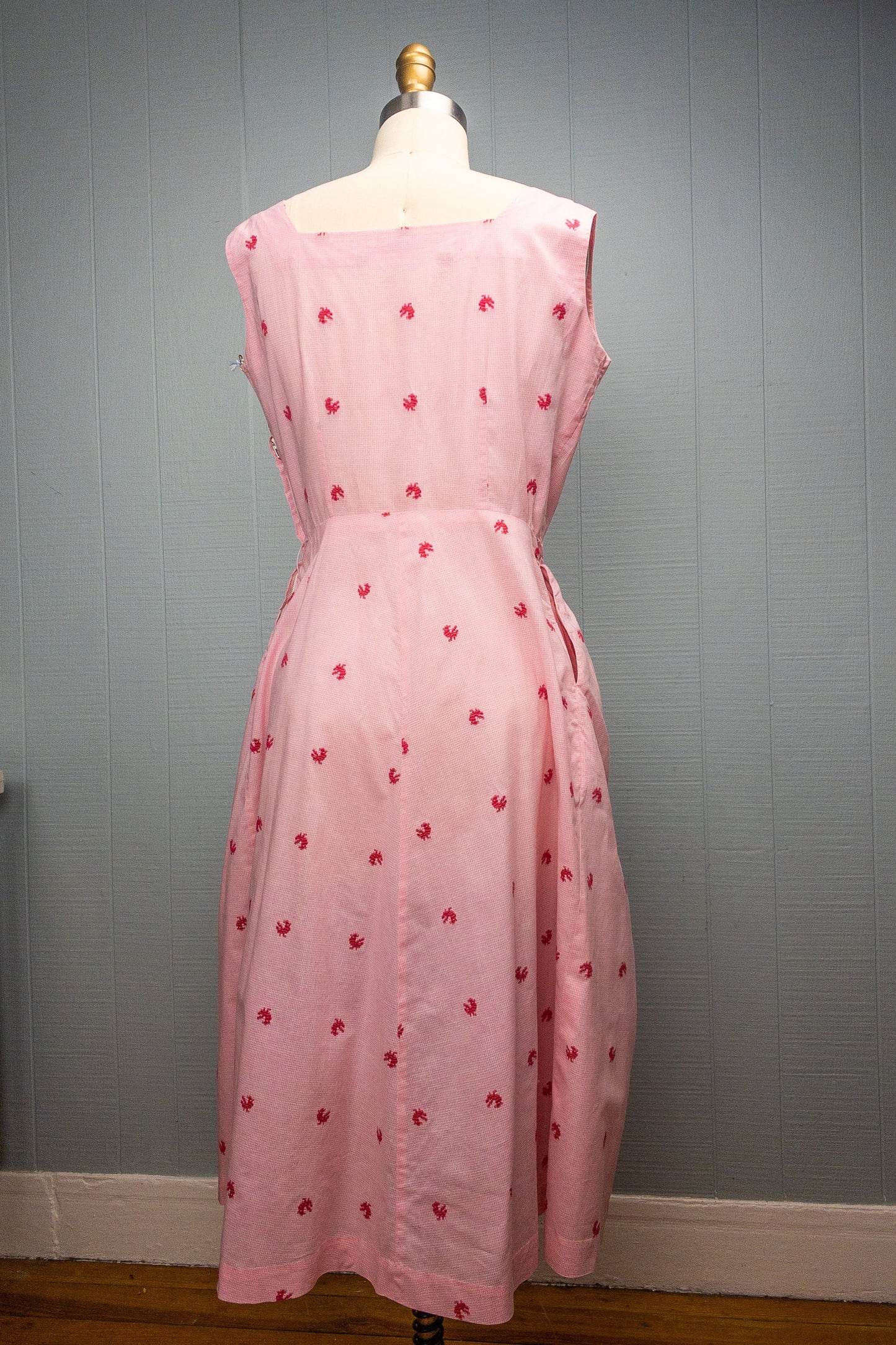 50's Pink Gingham Chicken Day Dress | M/L