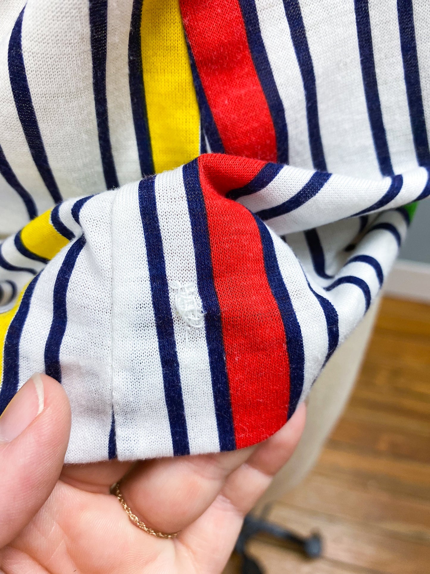 70s/80s Vertical Rainbow T Shirt | S/M