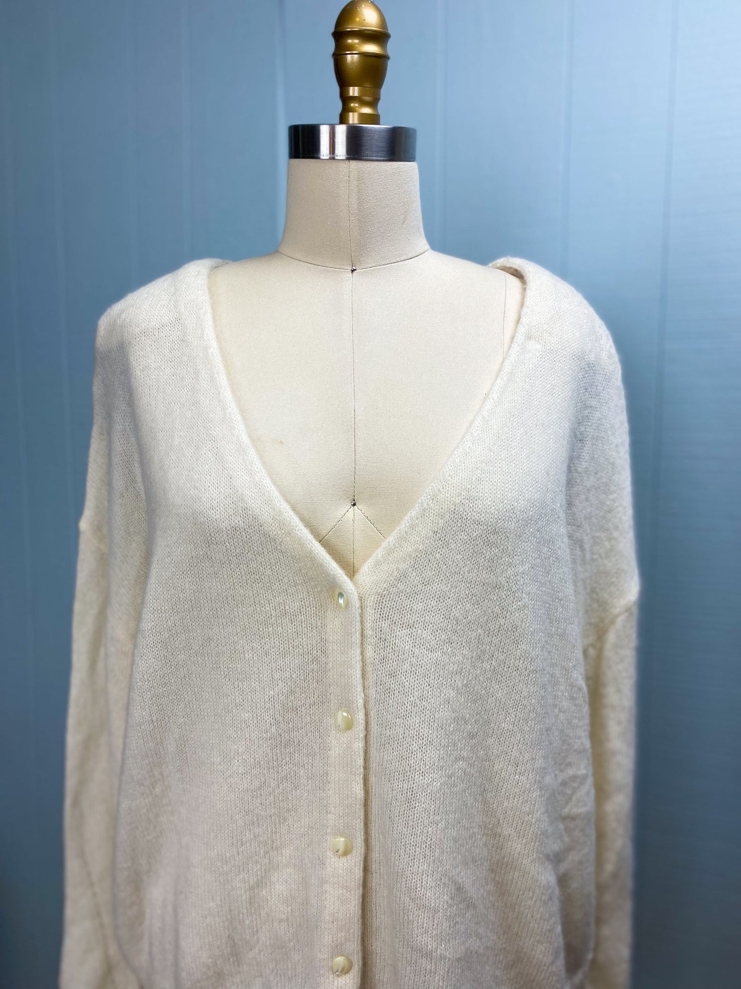The White Company Ultra Soft Wool V Neck Cream Cardigan