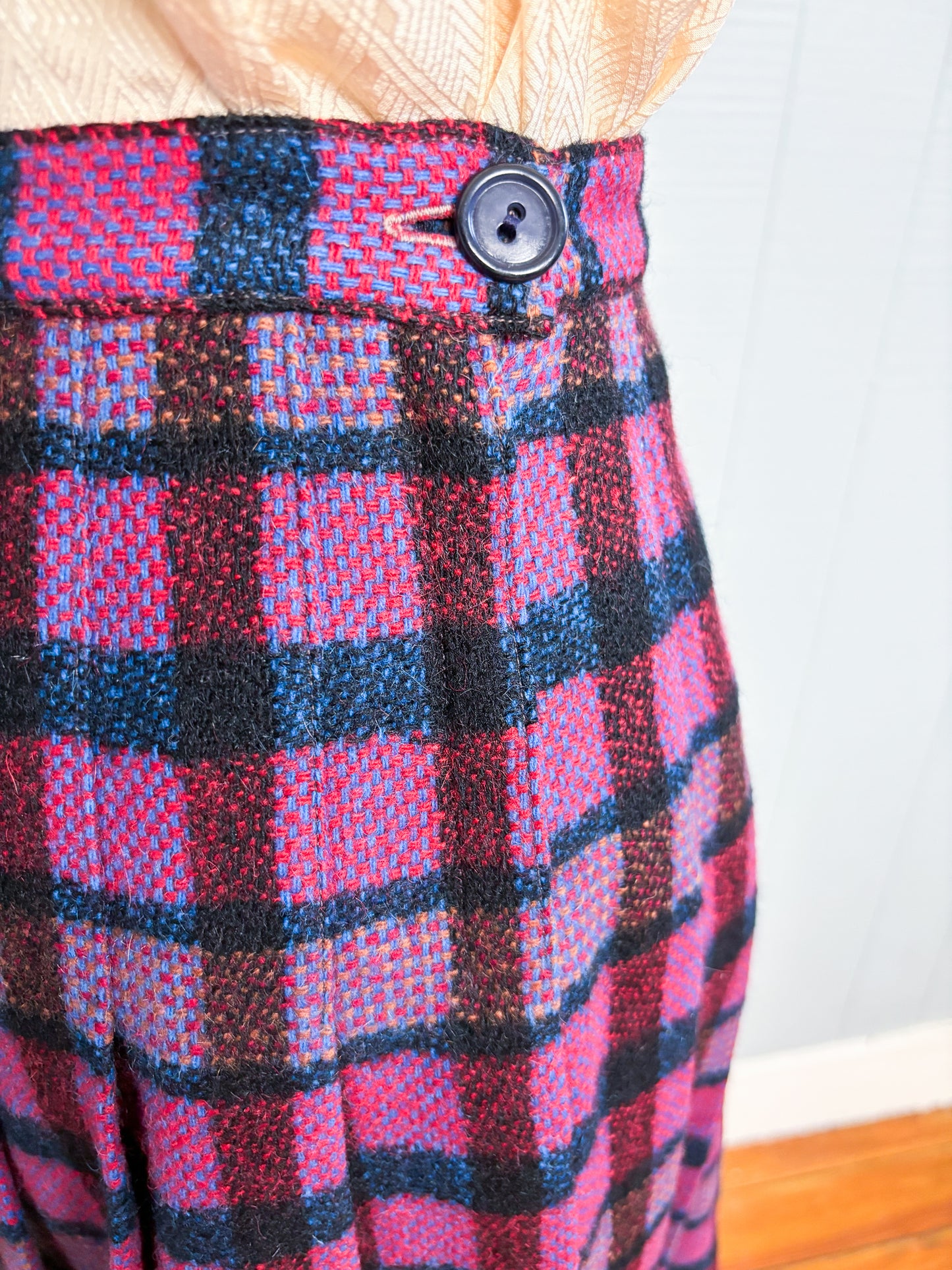 50's 60's Mrs. Maisel Purple Plaid Pleated Skirt | W: 26"