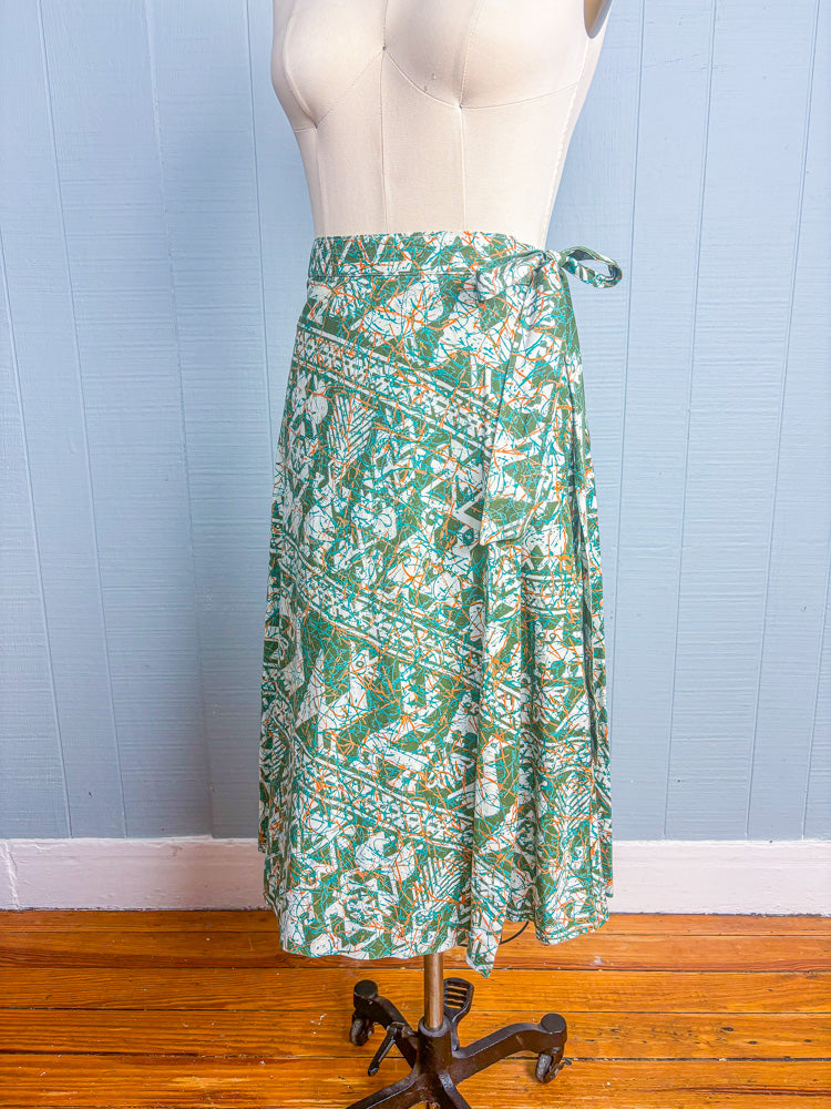 50s Mrs. Maisel Green Batik Novelty Wrap Skirt | M/L
