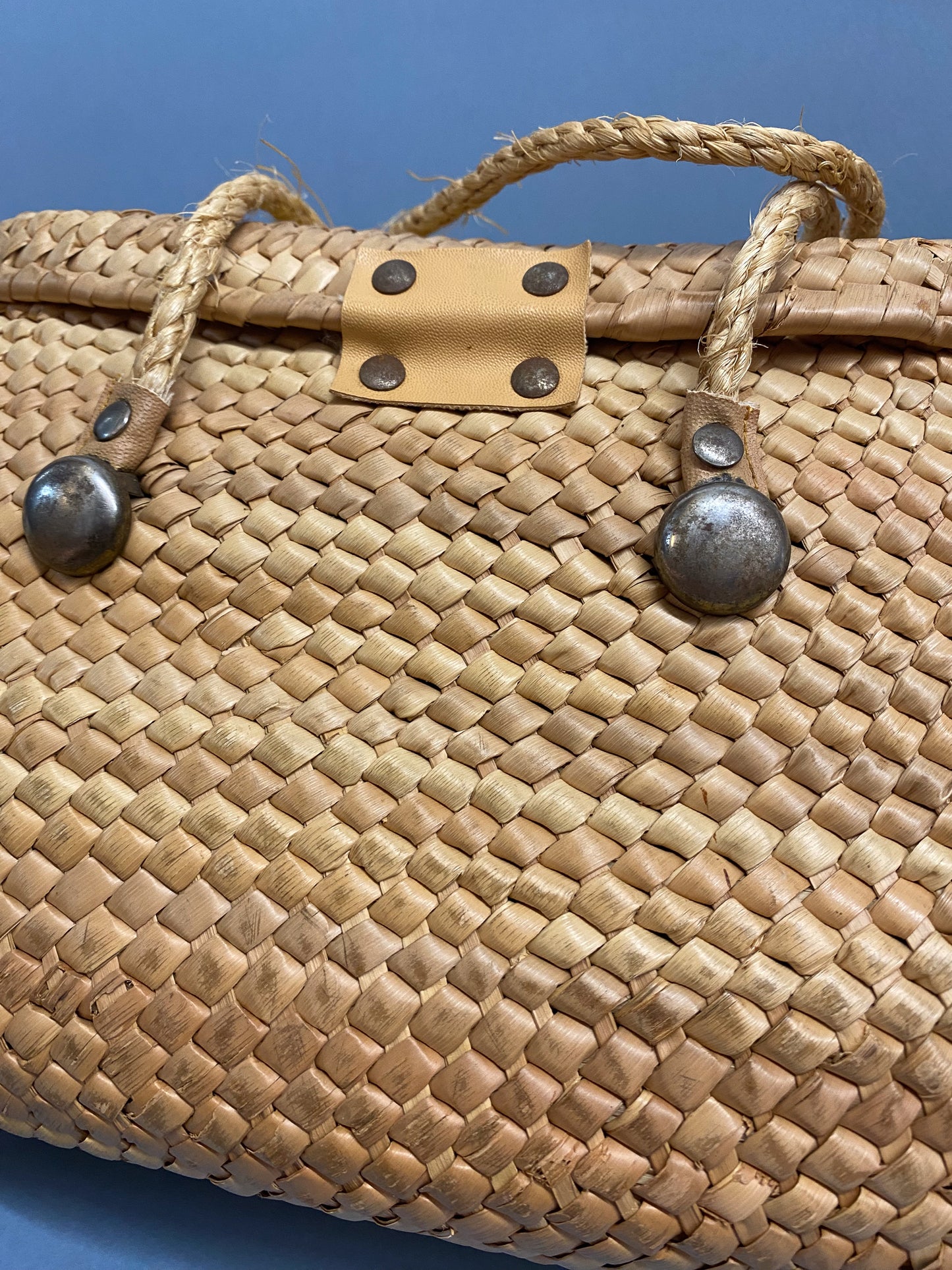 50's 60's Mrs. Maisel Rattan Straw Box Purse Yellow Yarn Floral