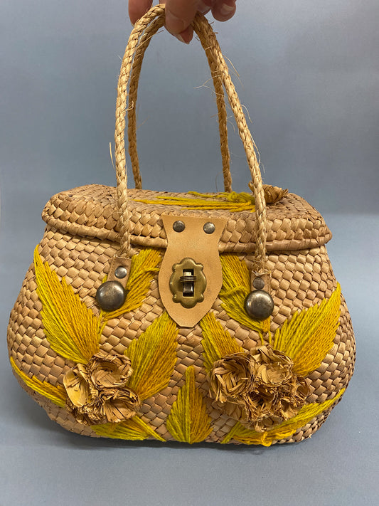 50's 60's Mrs. Maisel Rattan Straw Box Purse Yellow Yarn Floral