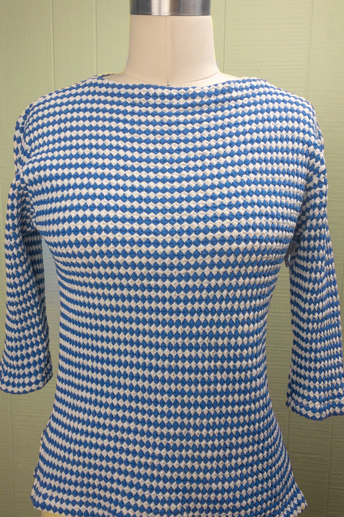 60's Blue & White Diamond Beach Top