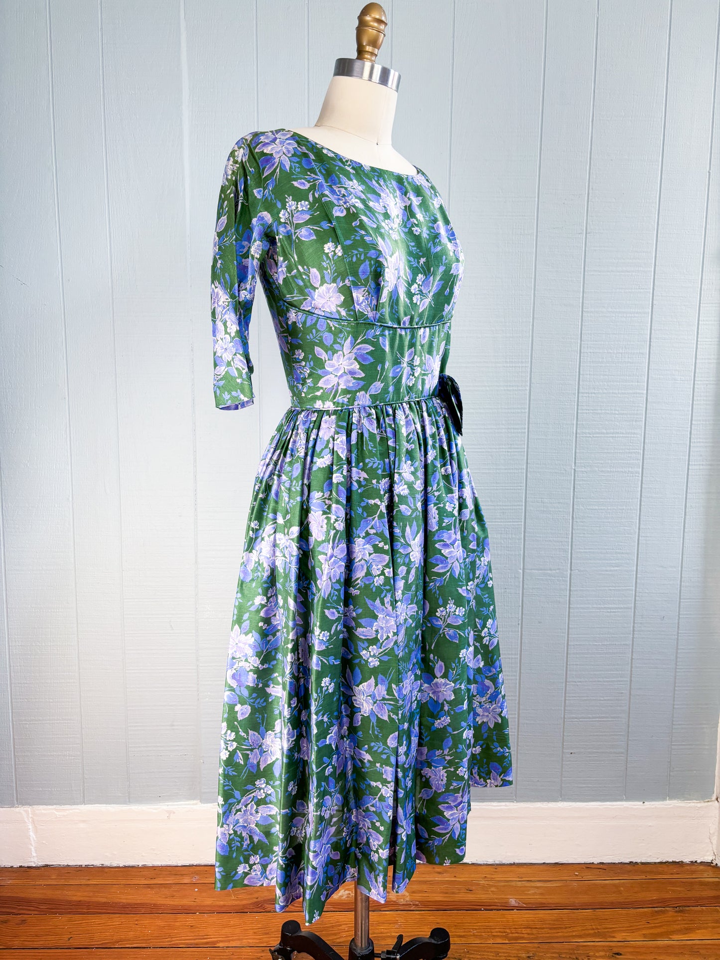 50's 60's Mrs Maisel Green & Purple Floral Empire & Flare Cocktail Dress