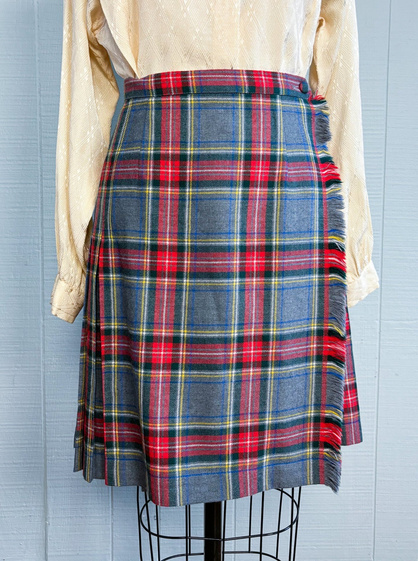 60's 70's Mrs. Maisel Grey Tartan Plaid Pleated Skirt | W: 32"