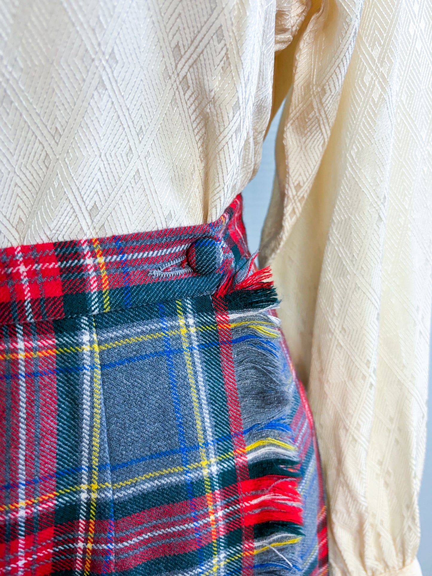60's 70's Mrs. Maisel Grey Tartan Plaid Pleated Skirt | W: 32"