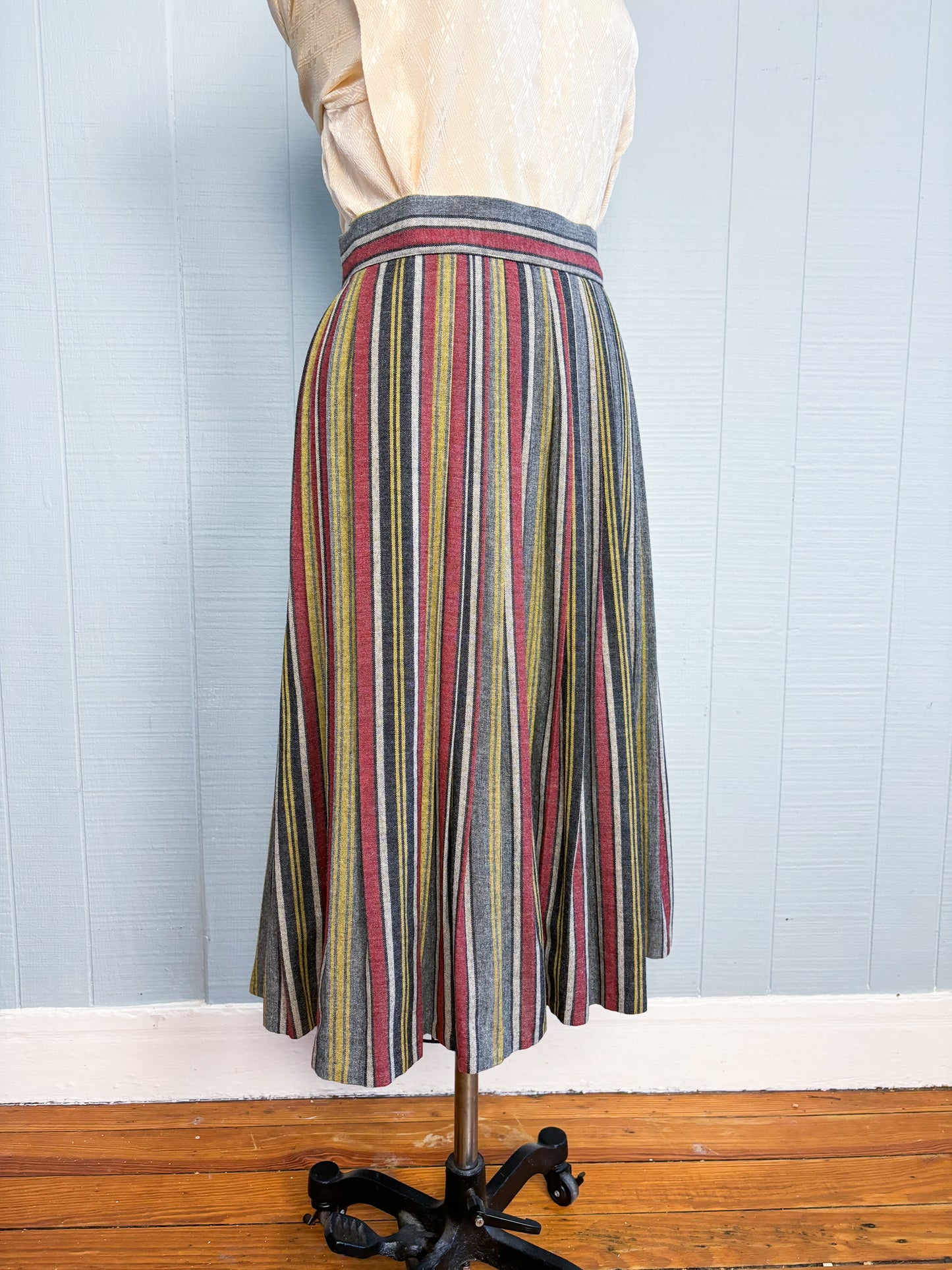 50's Mrs. Maisel Grey Red Yellow Stripe Wool Pleat Skirt | W: 25"