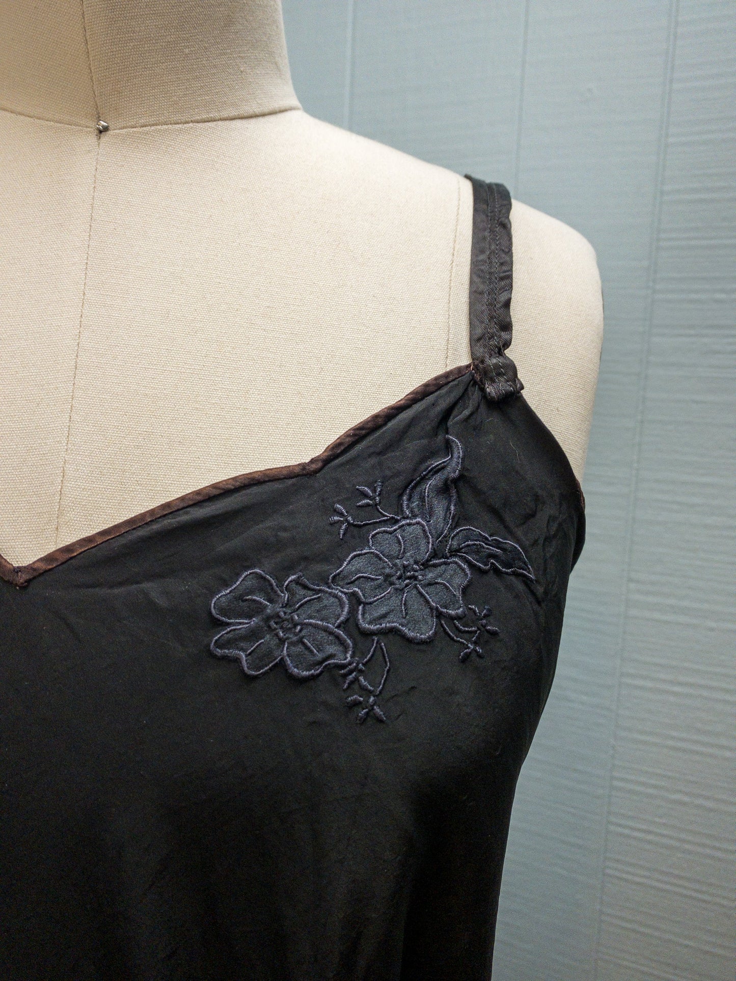 40's 50's Black Slip | L/XL
