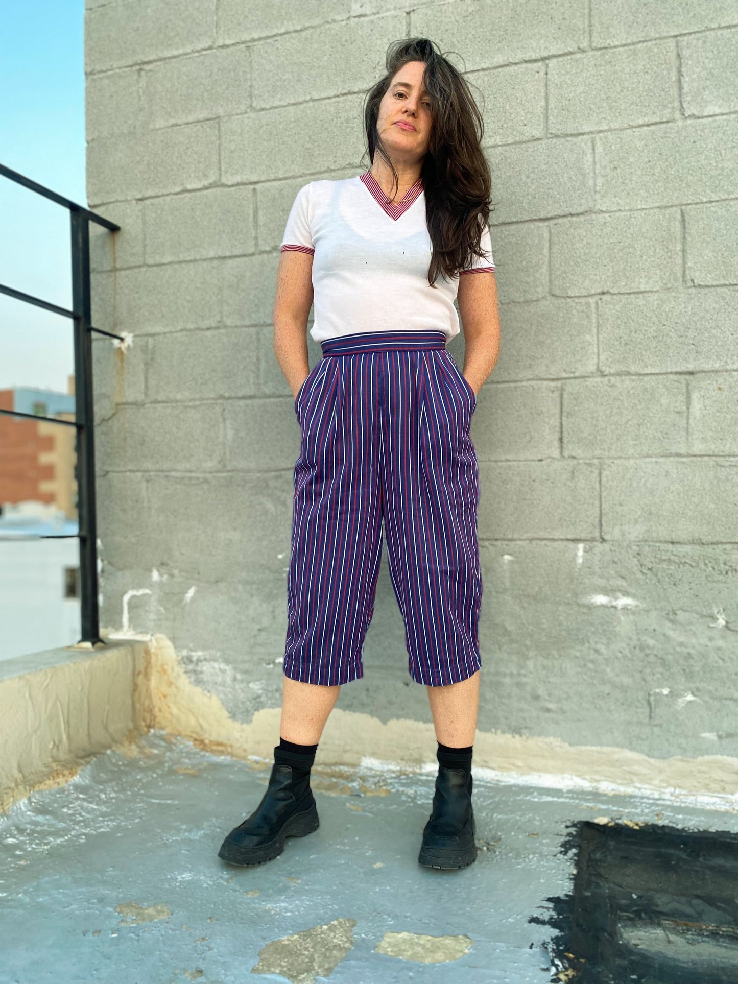 50s 60s Jantzen Navy Stripe Wide Crop Pant | 28"