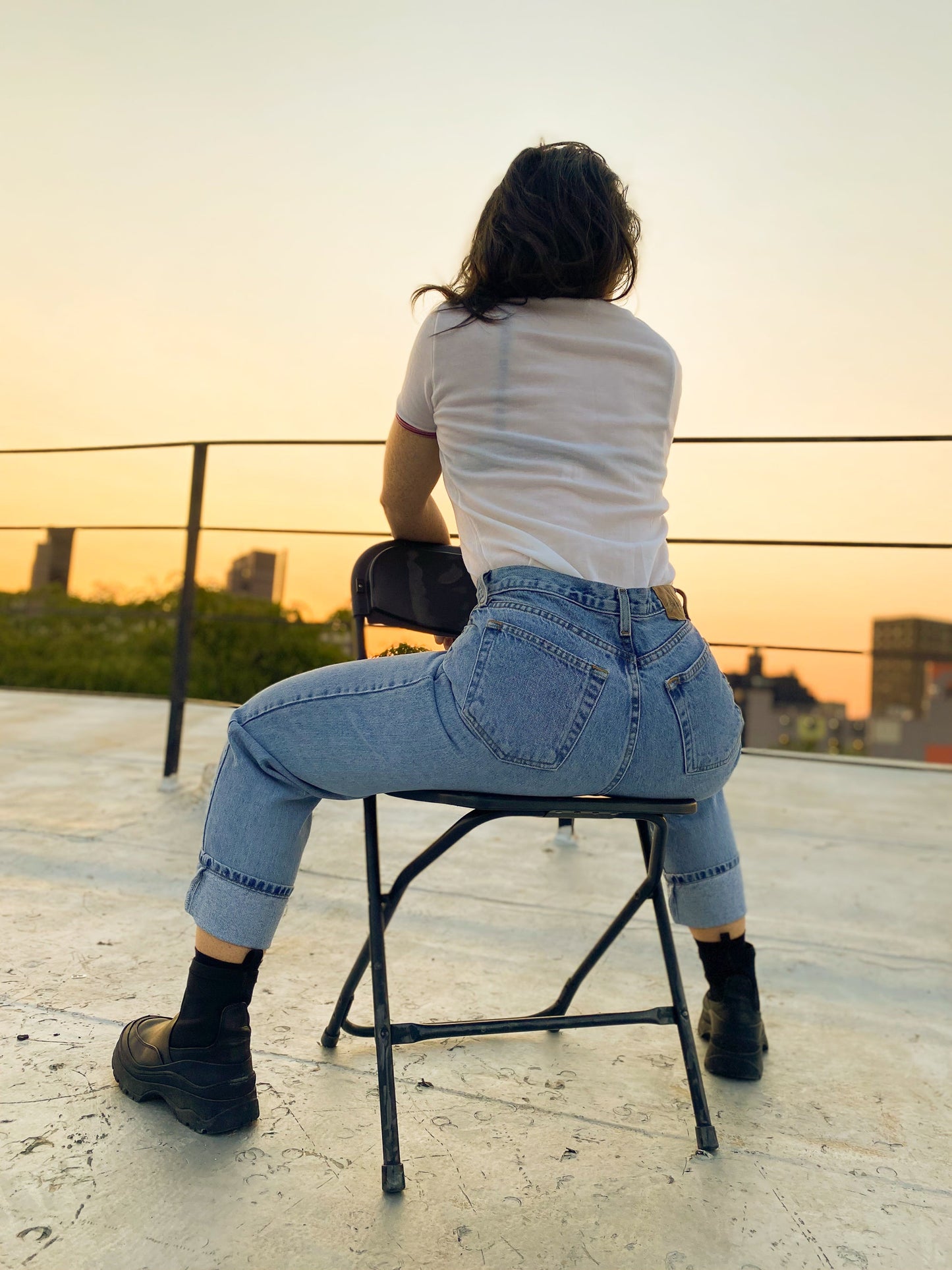 90's Light Wash Boyfriend Jeans | 31" x 29"