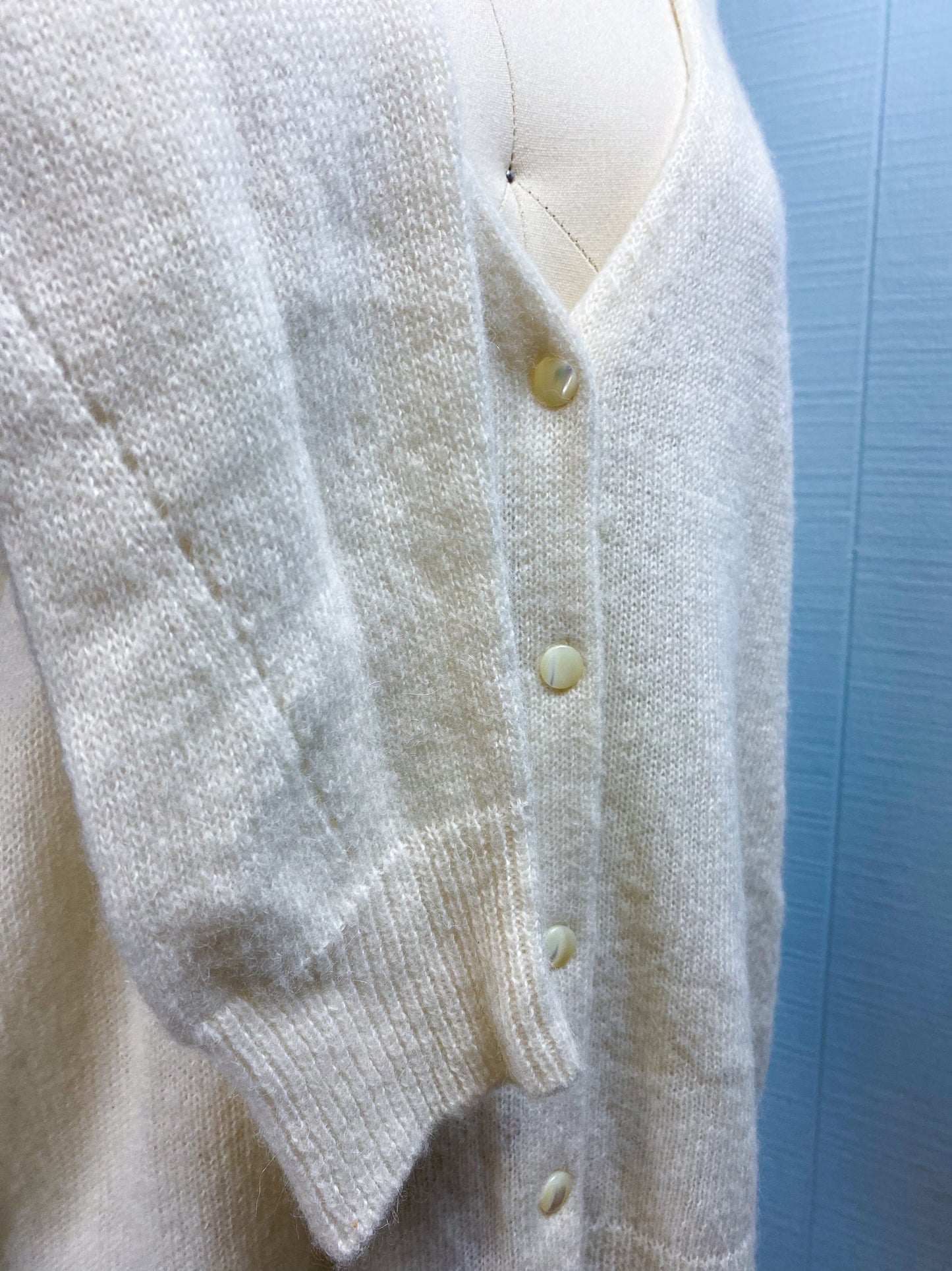 The White Company Ultra Soft Wool V Neck Cream Cardigan