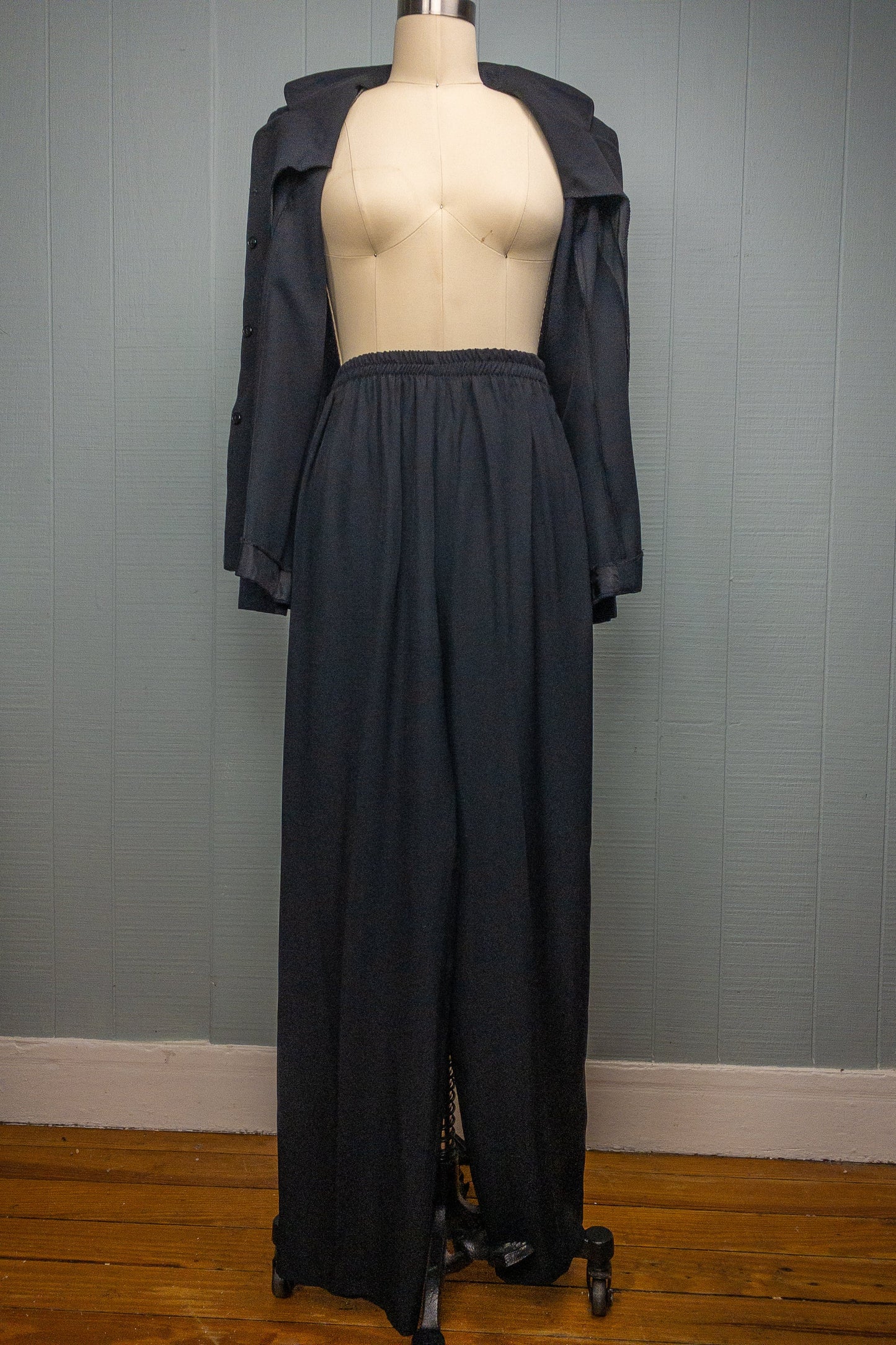 80's Black Crepe Pant Suit Virgo II Gold Statement Button