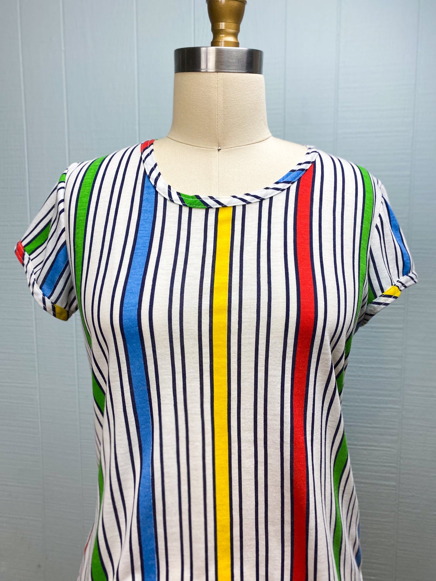 70s/80s Vertical Rainbow T Shirt | S/M