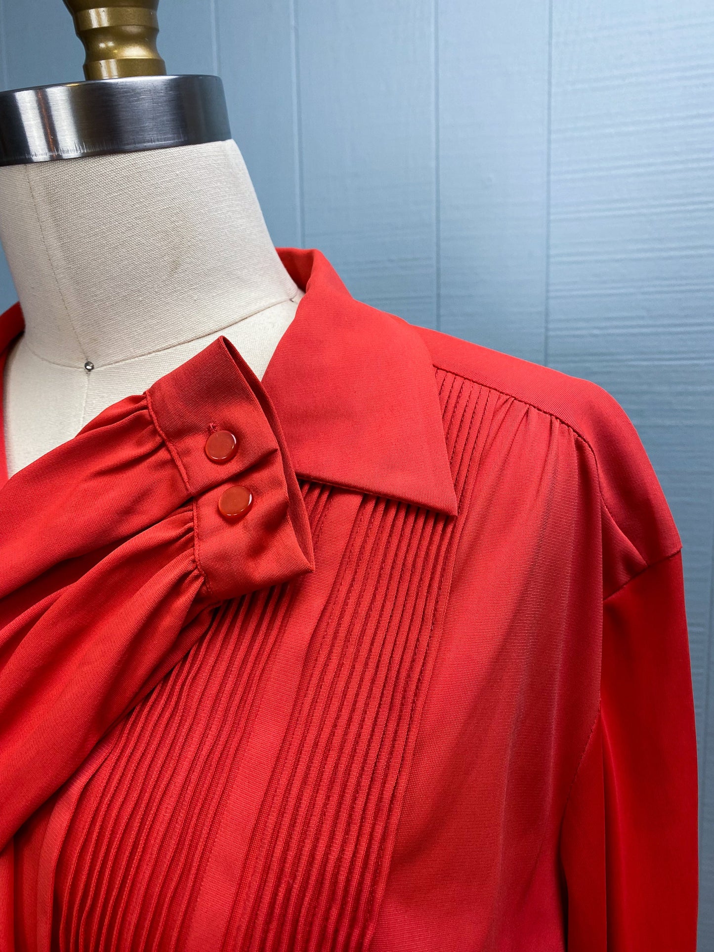 50's Red Pleat Front Tuxedo Loop Collar Blouse Hourglass "Pilot" | M/L