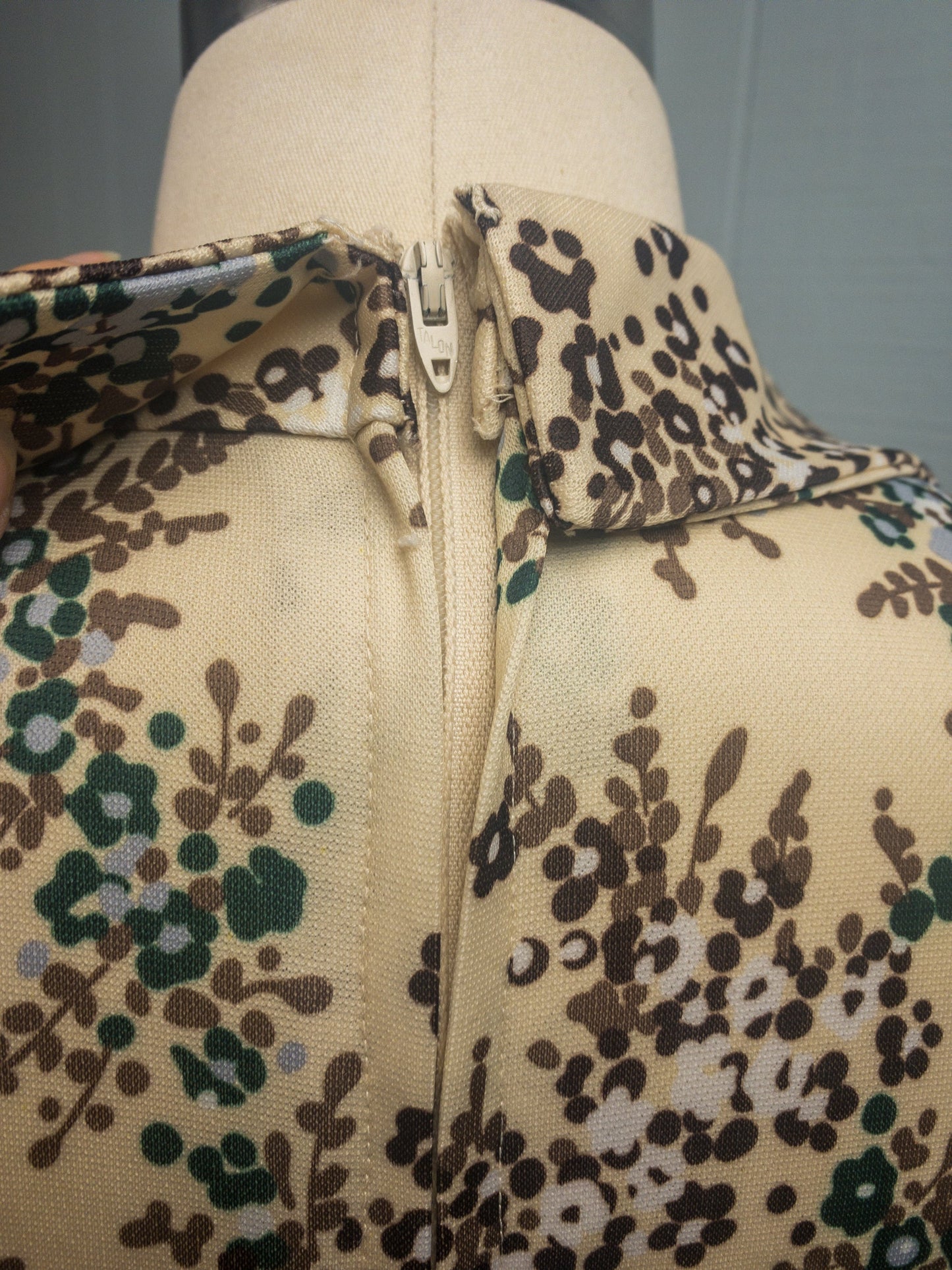 70's Cream Flower Bunch Dress | S/M